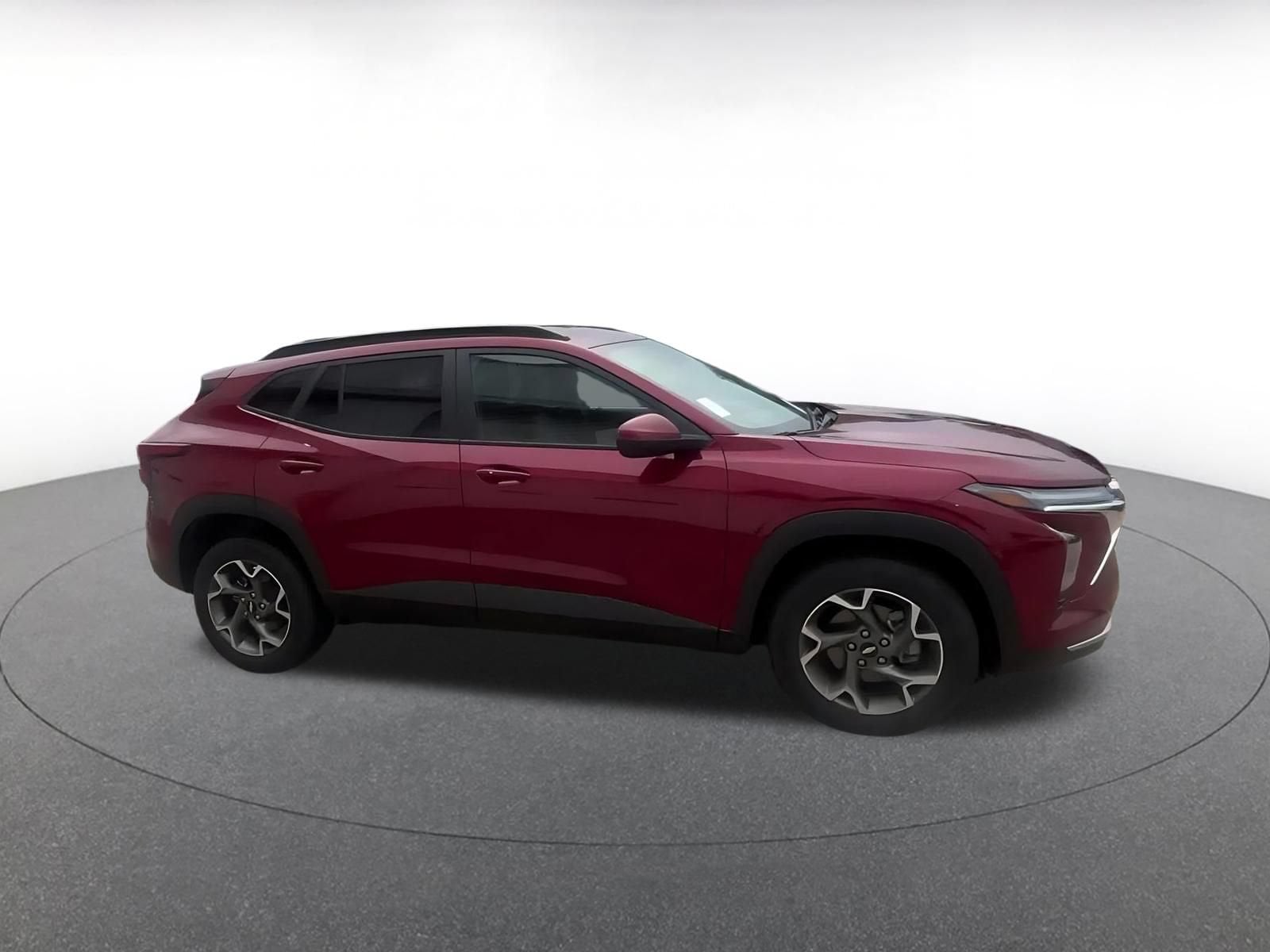 Thumbnail: 2025 Chevrolet Trax - 2