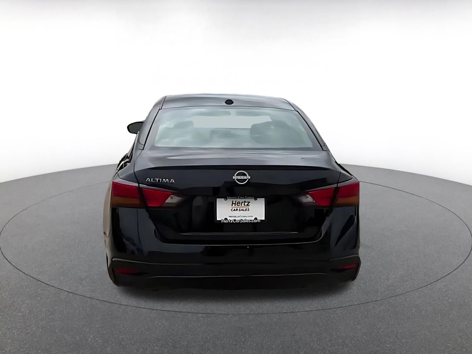Thumbnail: 2025 Nissan Altima - 12