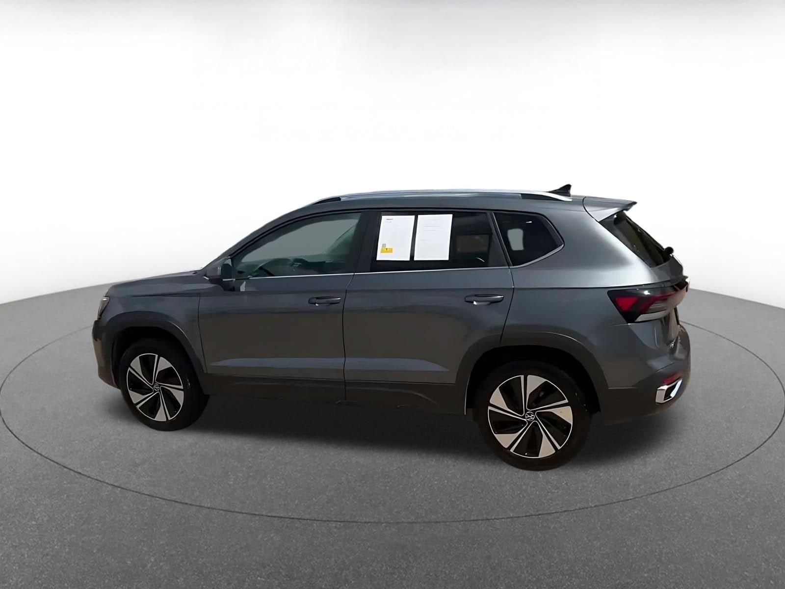 Thumbnail: 2026 Volkswagen Taos - 8