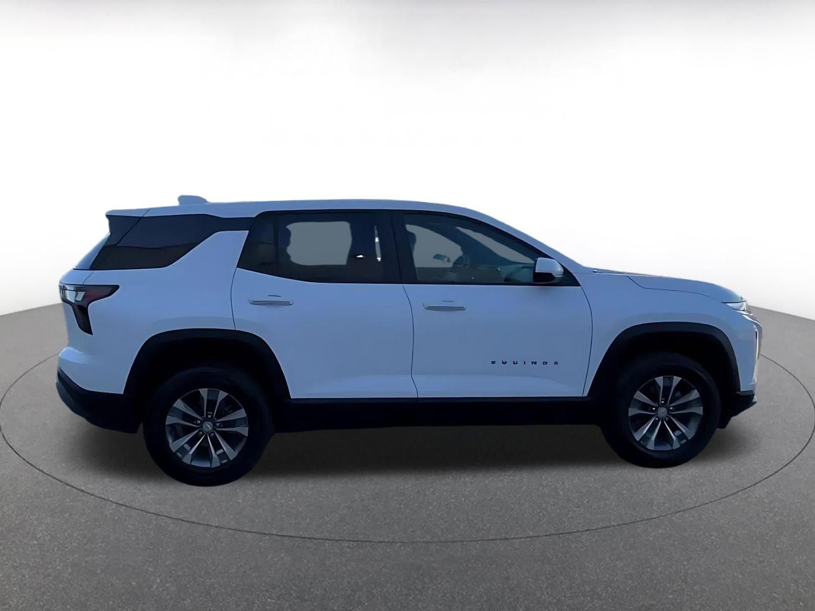 Thumbnail: 2025 Chevrolet Equinox - 16