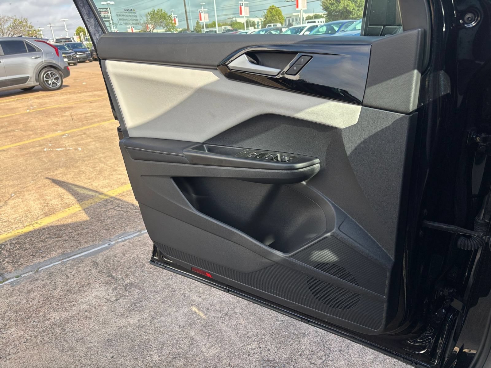 Thumbnail: 2026 Volkswagen Taos - 15