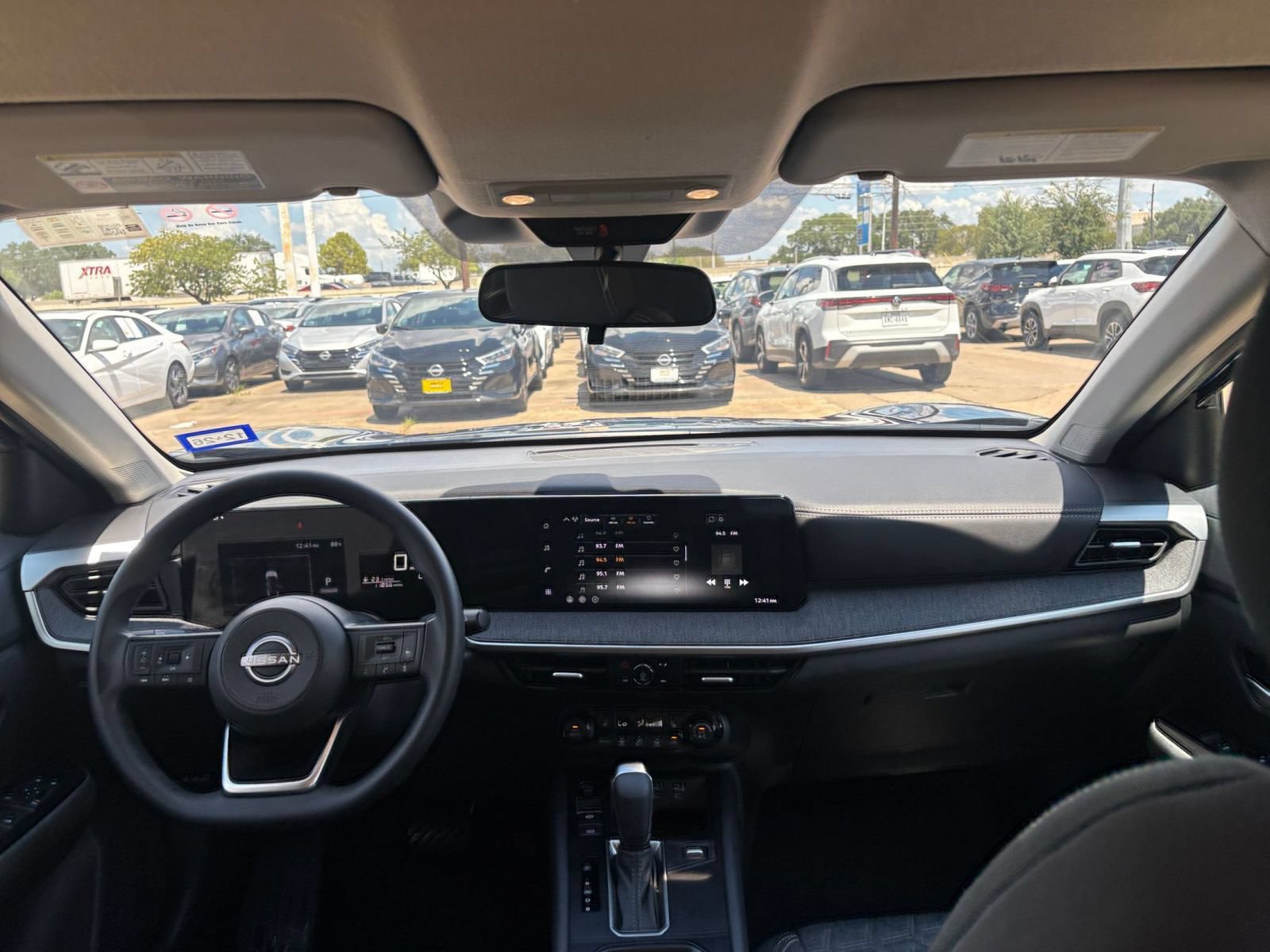 Thumbnail: 2026 Nissan Kicks - 31