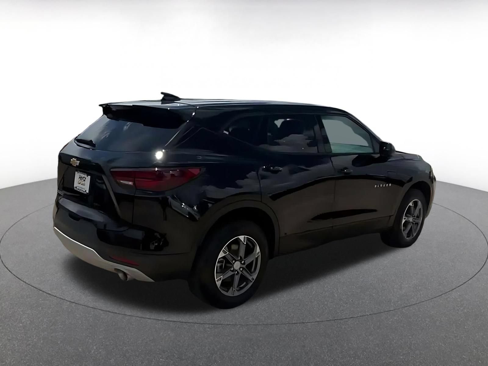 Thumbnail: 2026 Chevrolet Blazer - 13