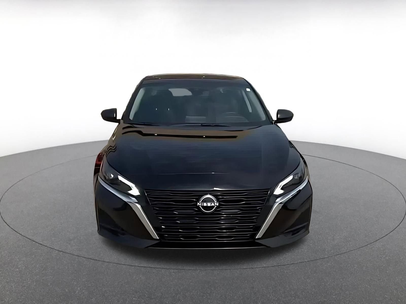 Thumbnail: 2025 Nissan Altima - 4