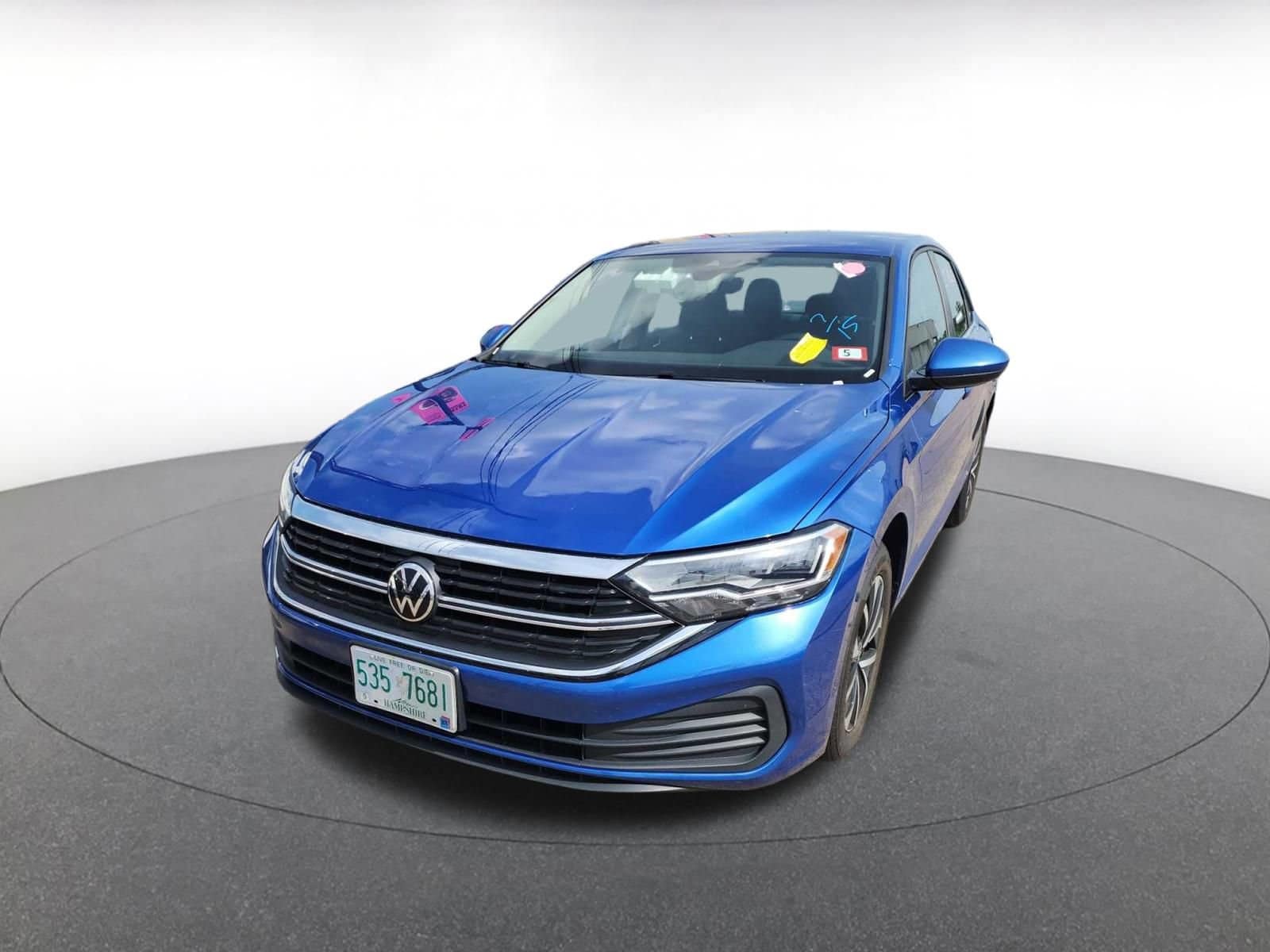 Thumbnail: 2024 Volkswagen Jetta - 2