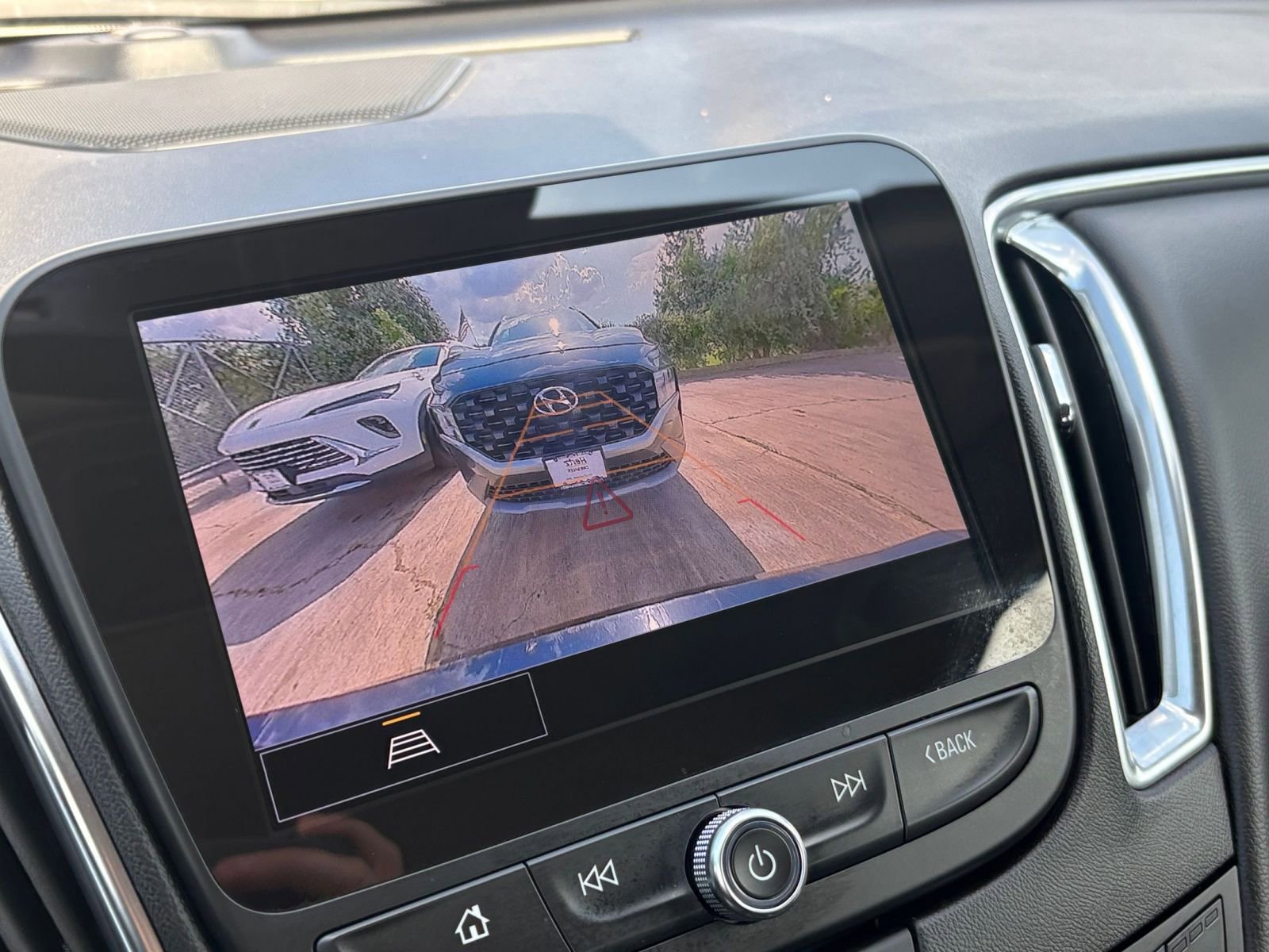 Thumbnail: 2024 Chevrolet Malibu - 17