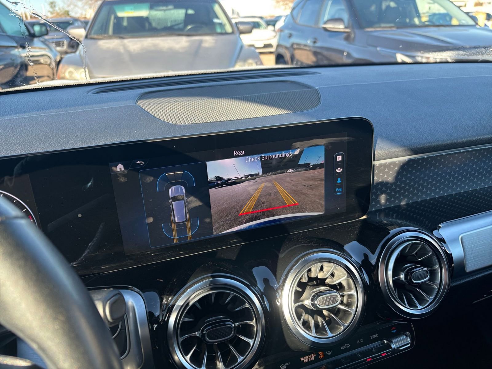 Thumbnail: 2024 Mercedes-Benz GLB - 17