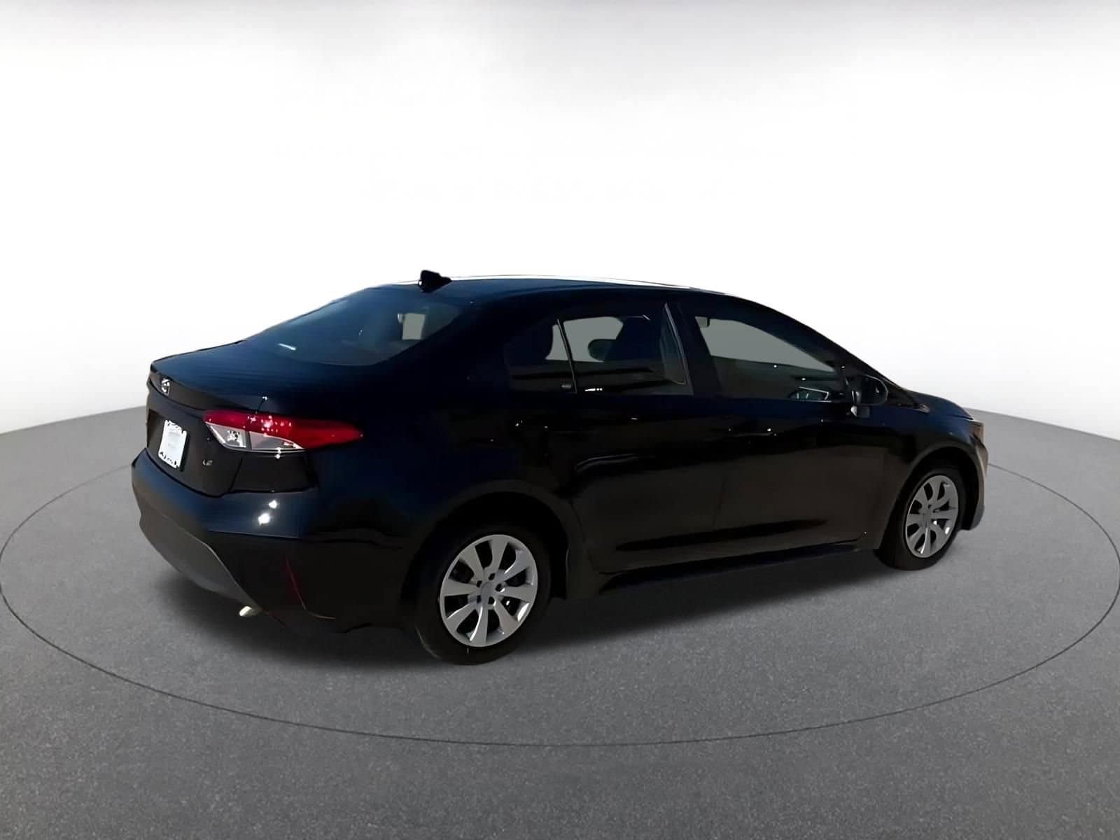 Thumbnail: 2025 Toyota Corolla - 14