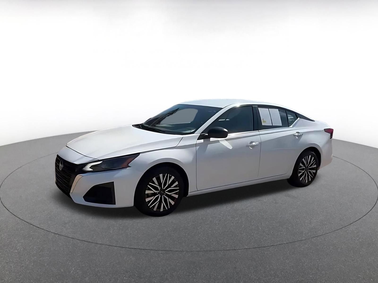 Thumbnail: 2025 Nissan Altima - 7
