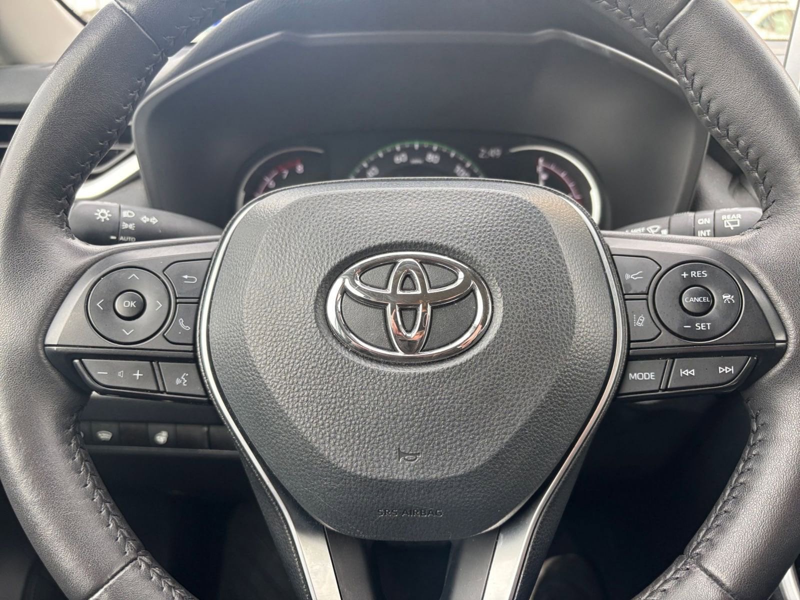 Thumbnail: 2025 Toyota RAV4 - 28