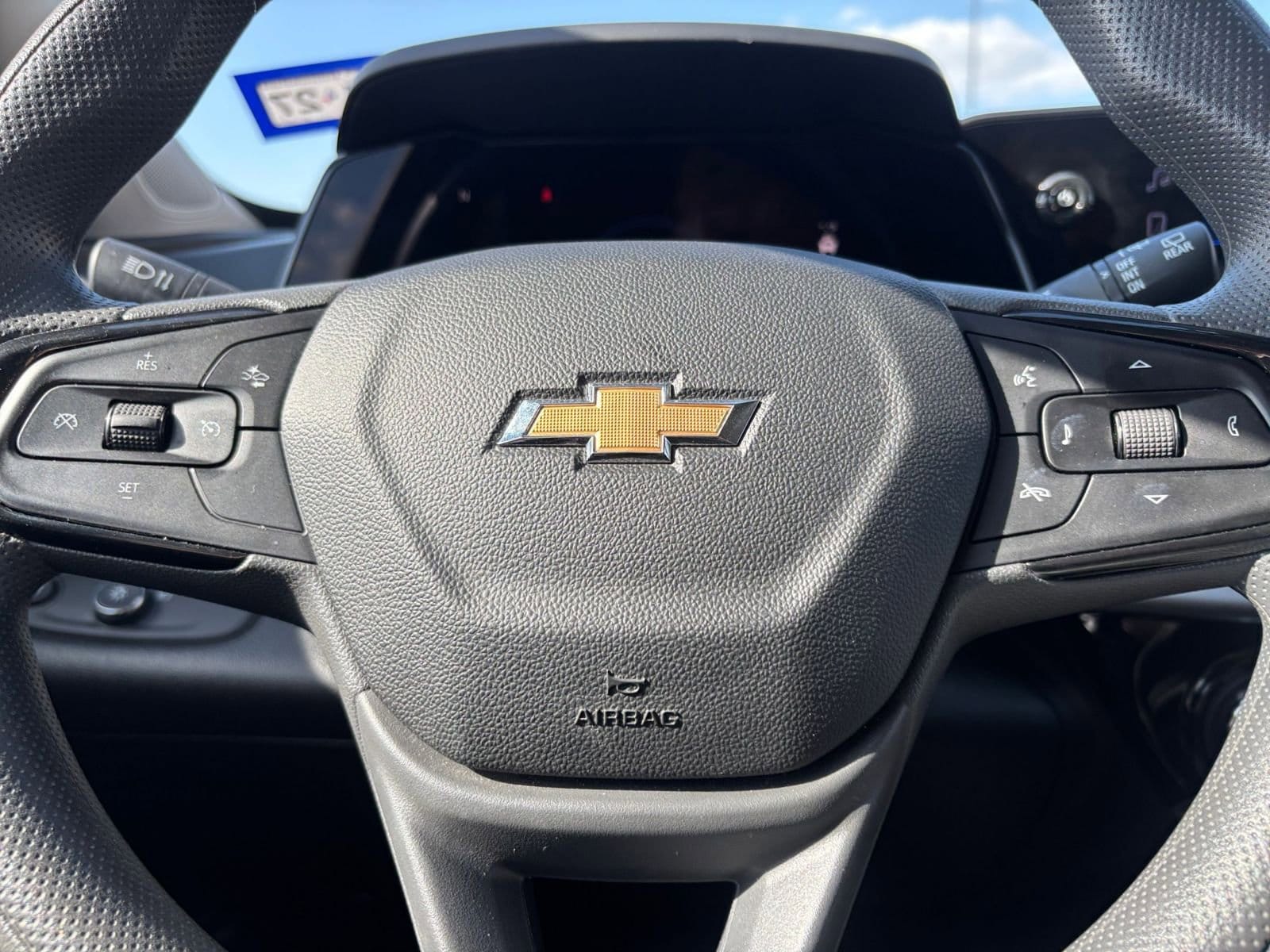 Thumbnail: 2025 Chevrolet Trax - 27