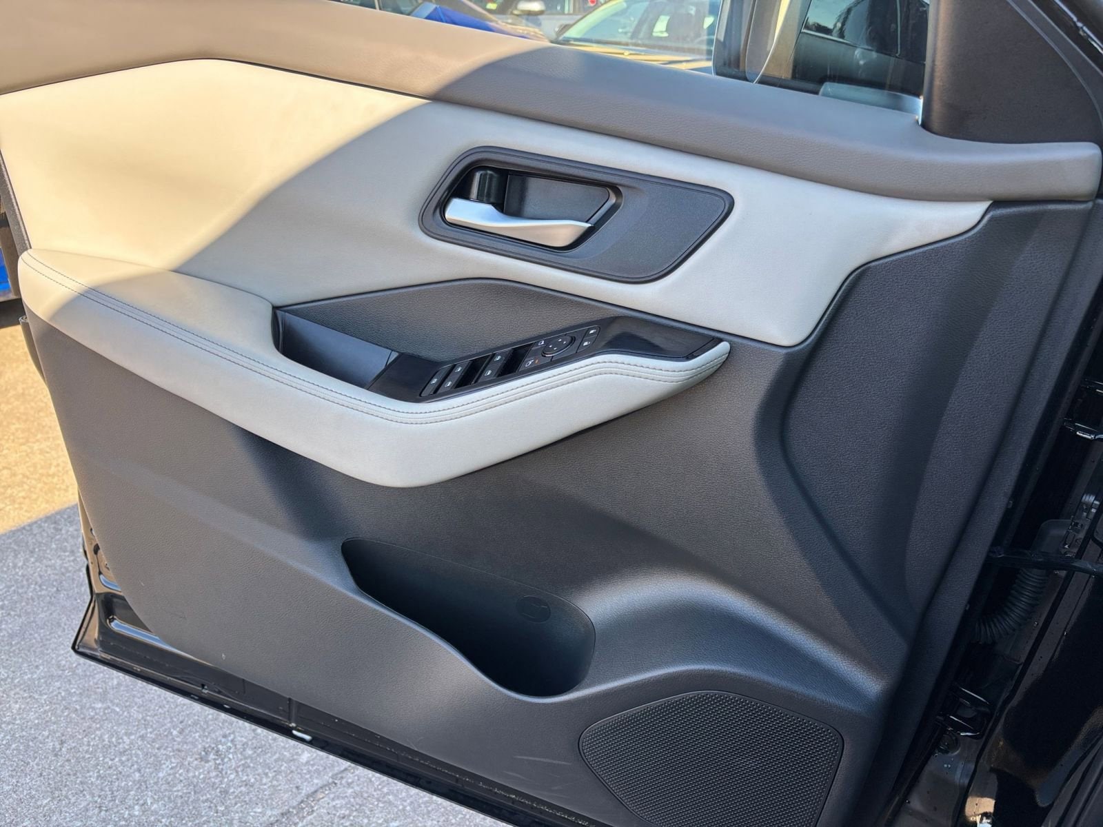 Thumbnail: 2025 Nissan Rogue - 18