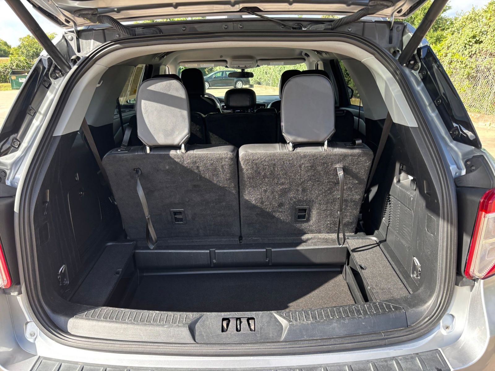 Thumbnail: 2023 Ford Explorer - 30