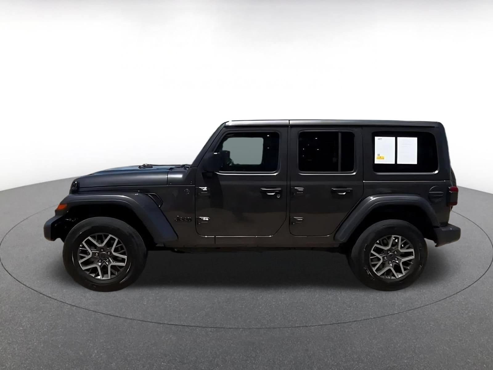 Thumbnail: 2025 Jeep Wrangler - 4