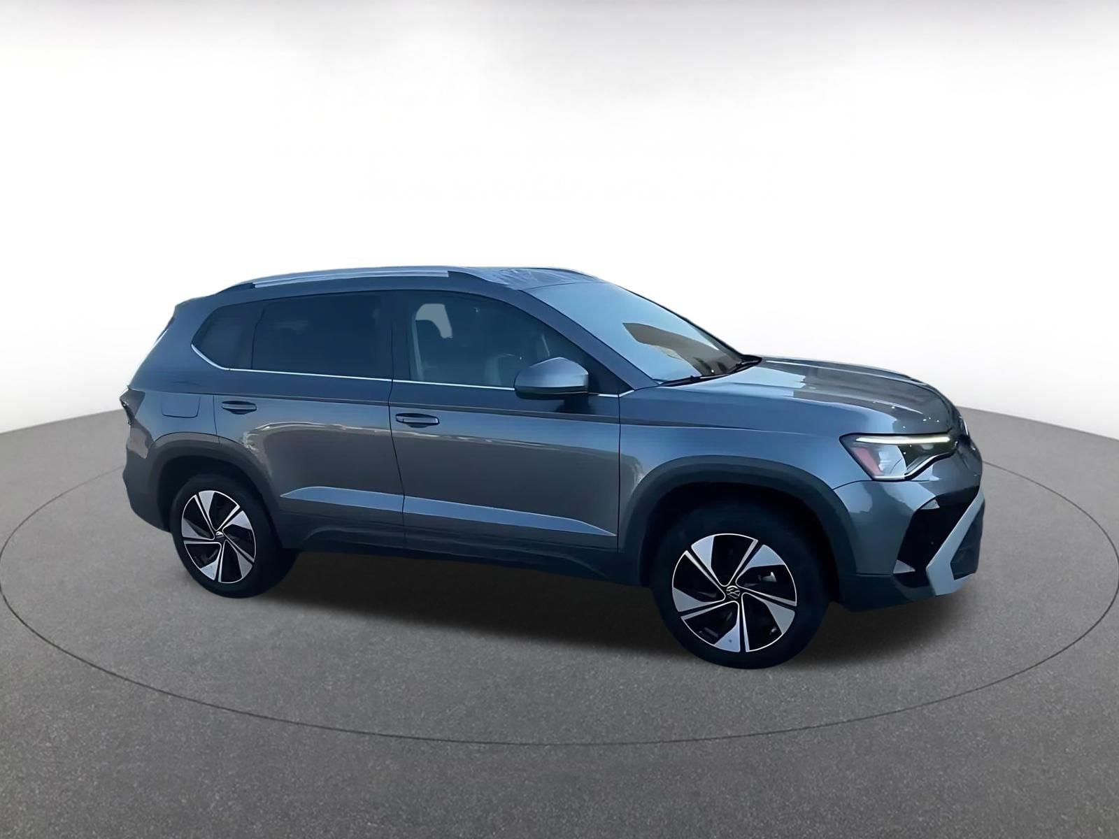Thumbnail: 2026 Volkswagen Taos - 2