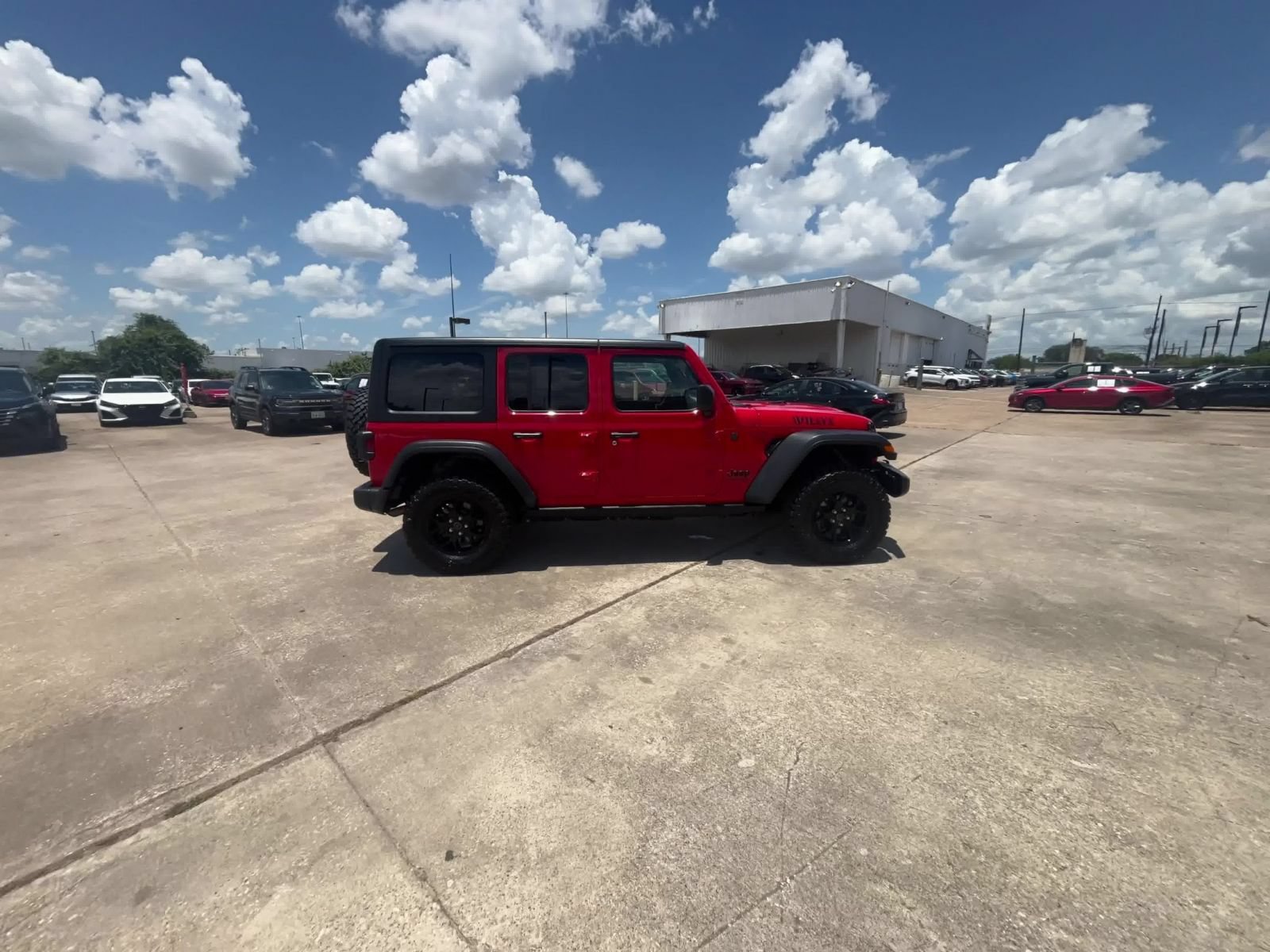 Thumbnail: 2025 Jeep Wrangler - 15