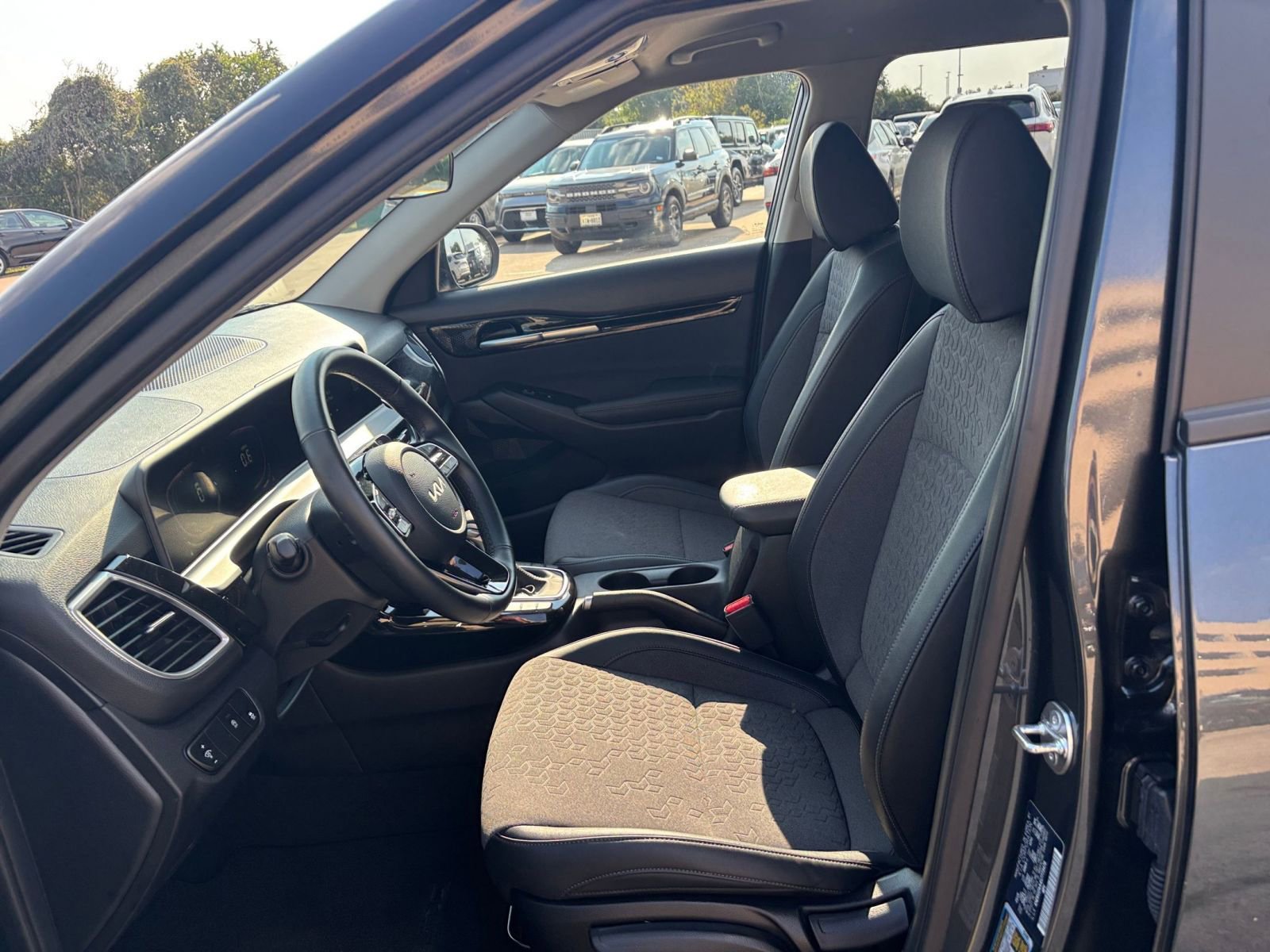 Thumbnail: 2025 Kia Seltos - 25