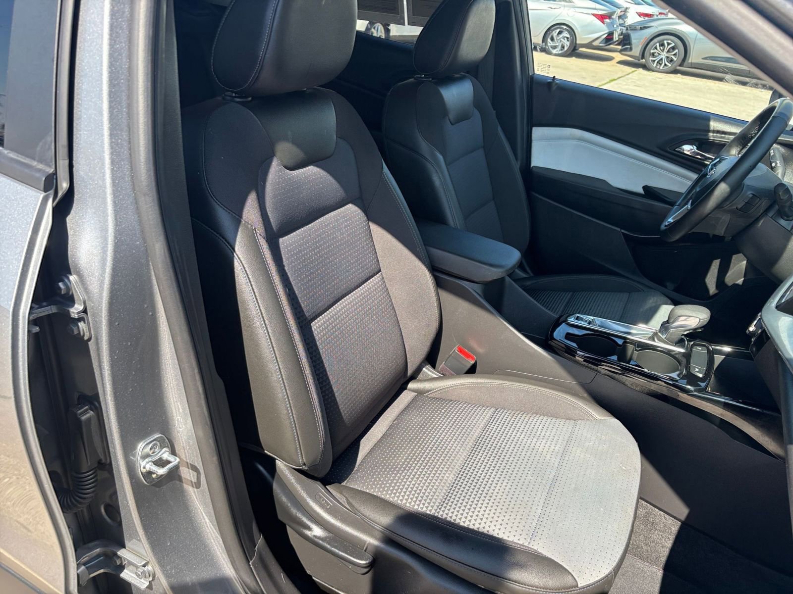 Thumbnail: 2025 Chevrolet Trax - 35