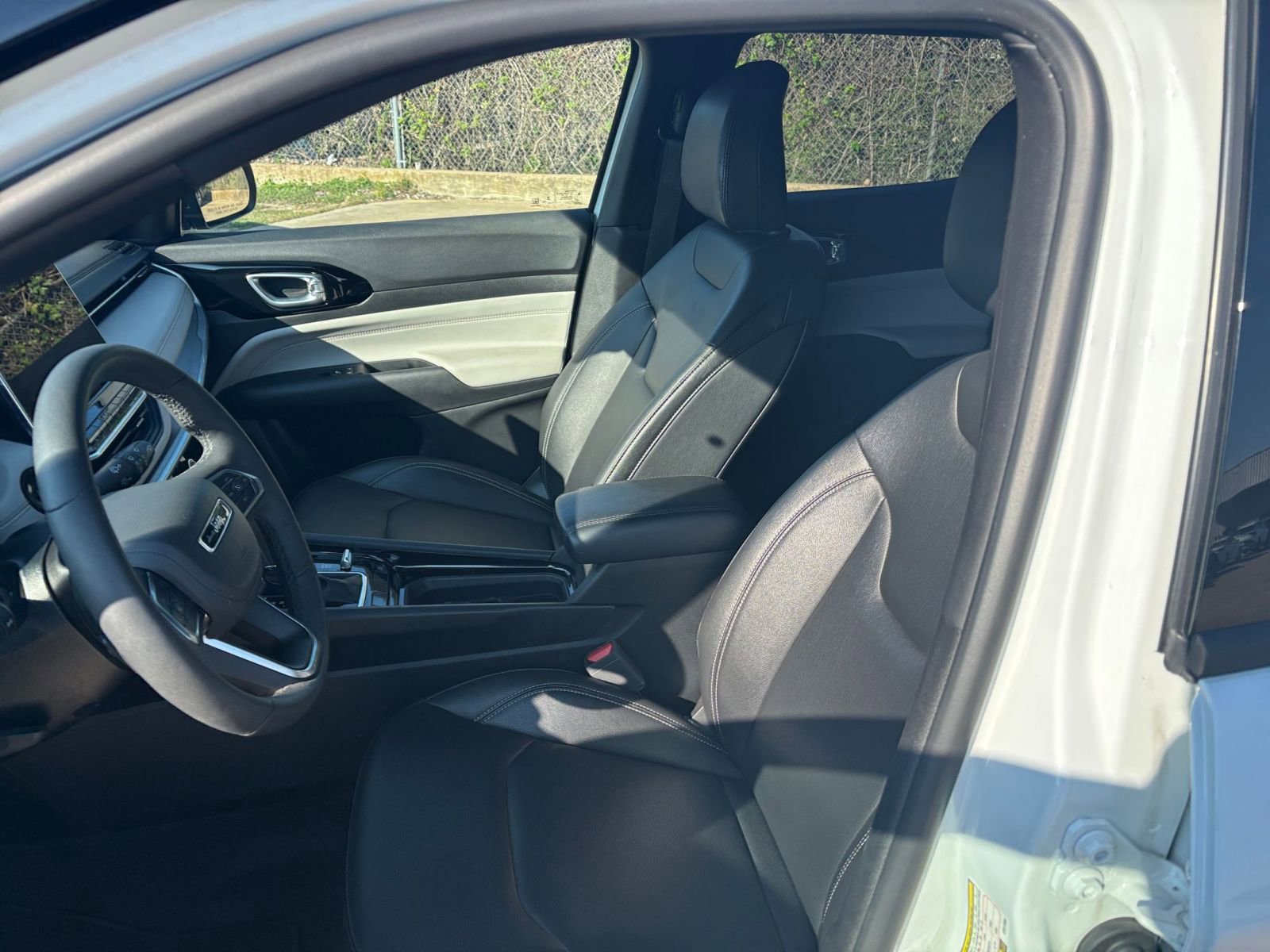 Thumbnail: 2025 Jeep Compass - 34