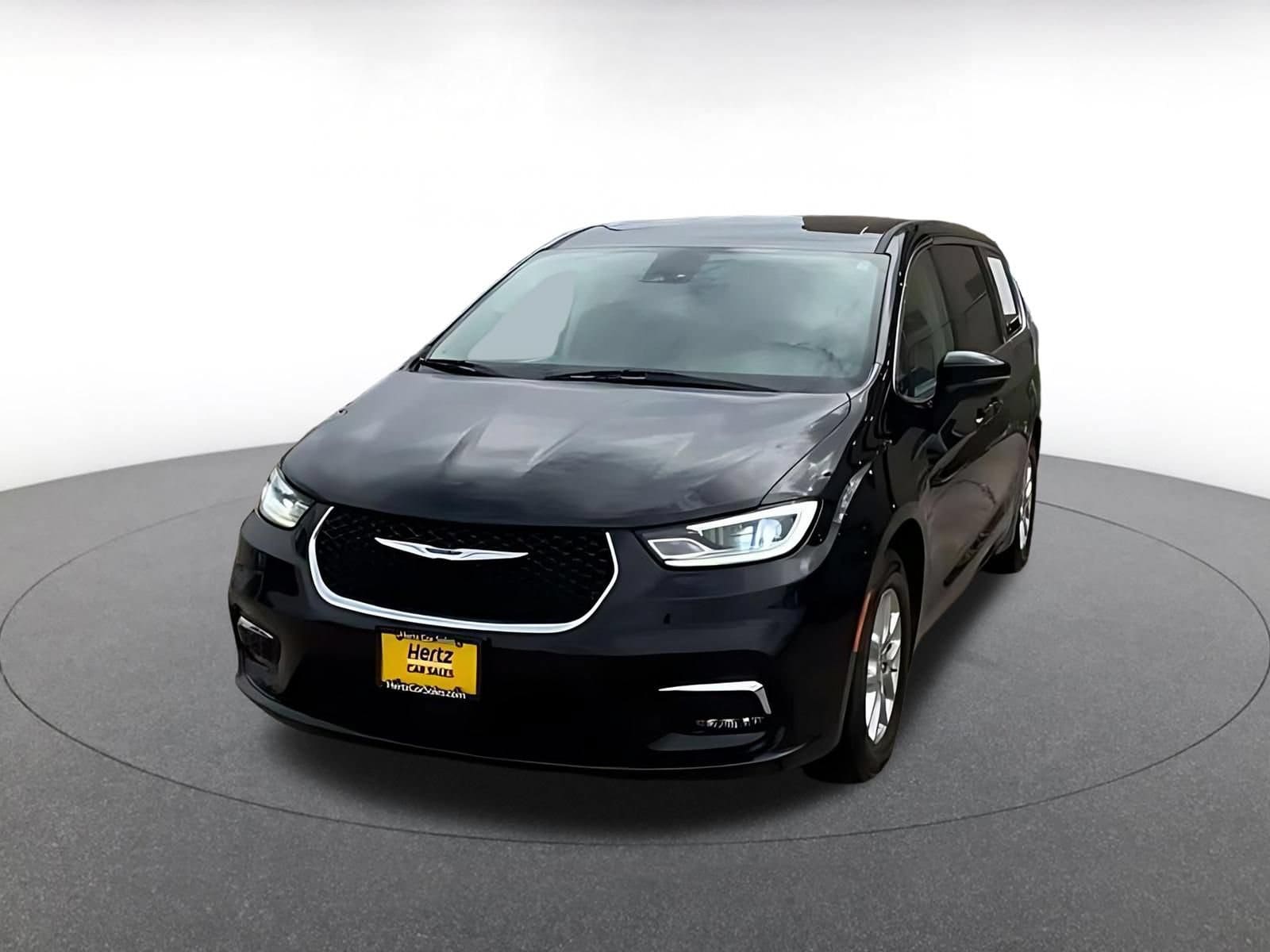 Thumbnail: 2024 Chrysler Pacifica - 6