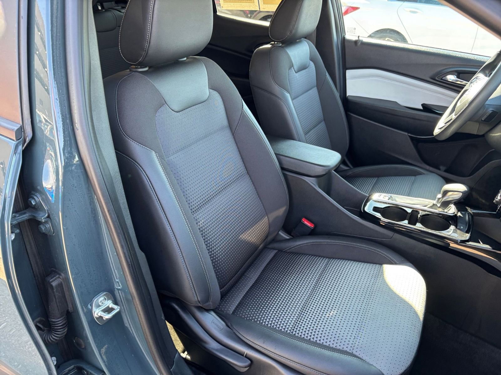 Thumbnail: 2025 Chevrolet Trax - 35