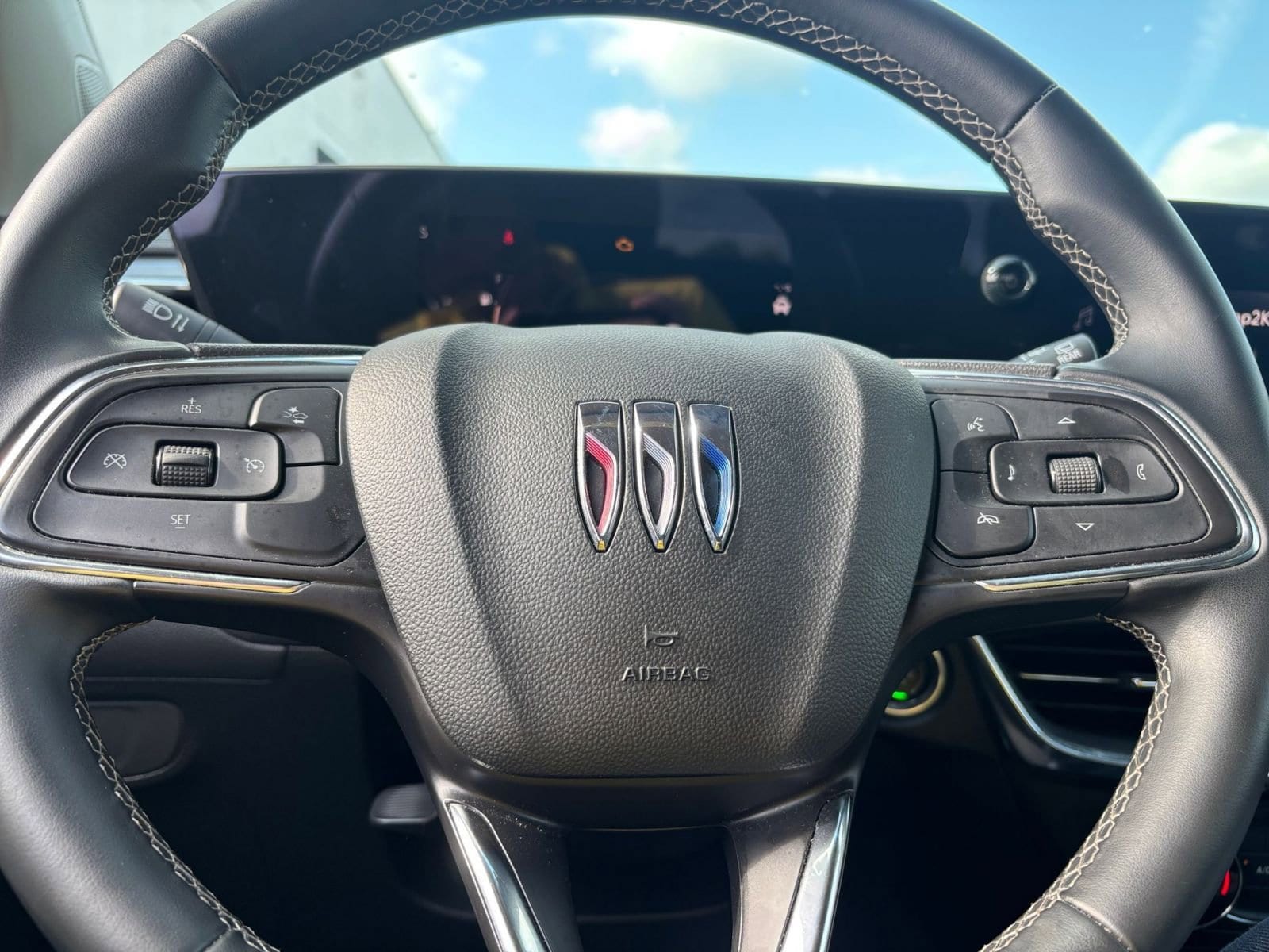 Thumbnail: 2025 Buick Encore GX - 27