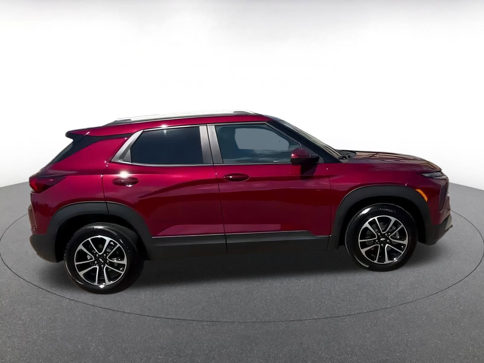 Thumbnail: 2025 Chevrolet TrailBlazer - 16