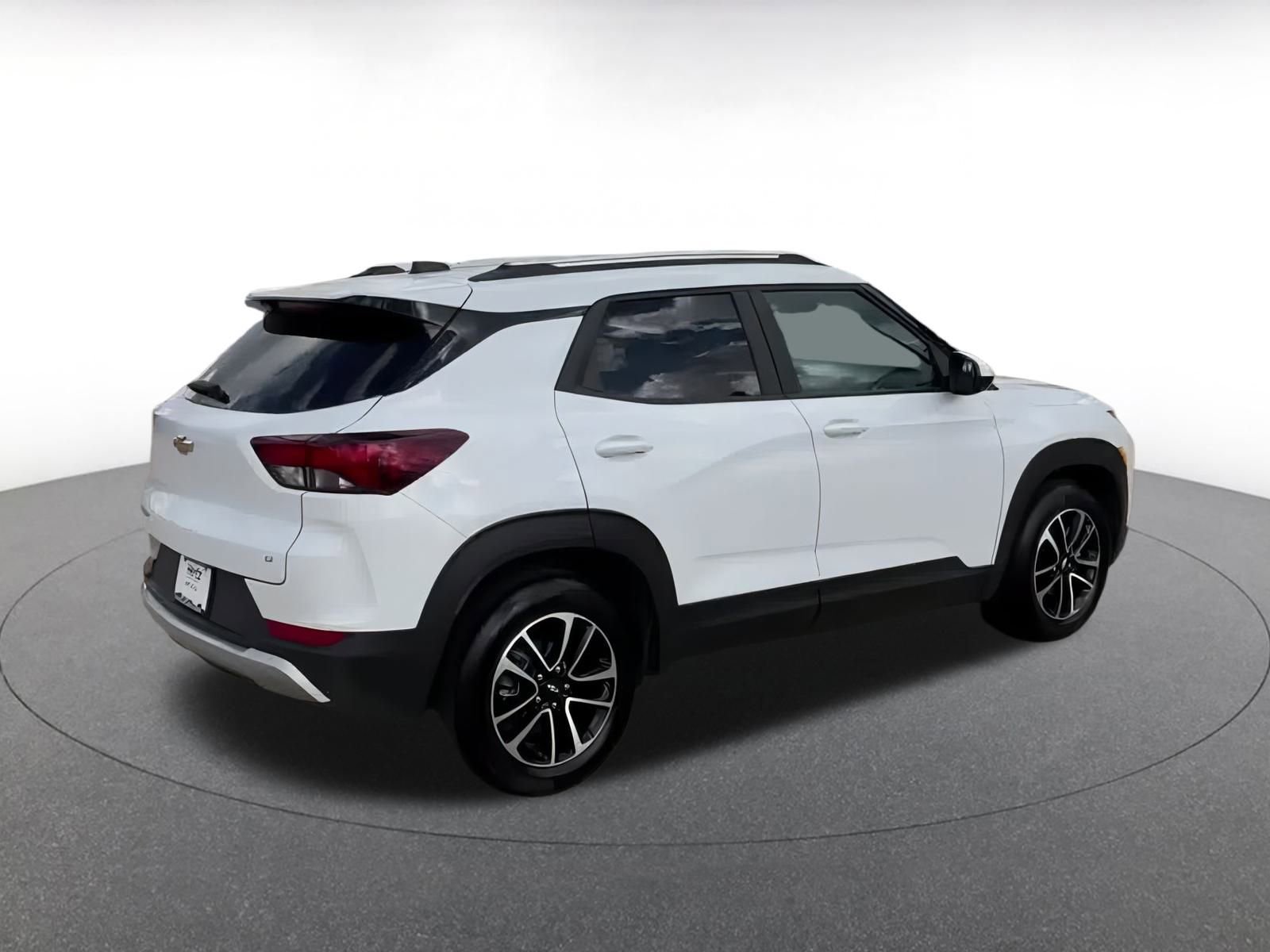 Thumbnail: 2025 Chevrolet TrailBlazer - 12