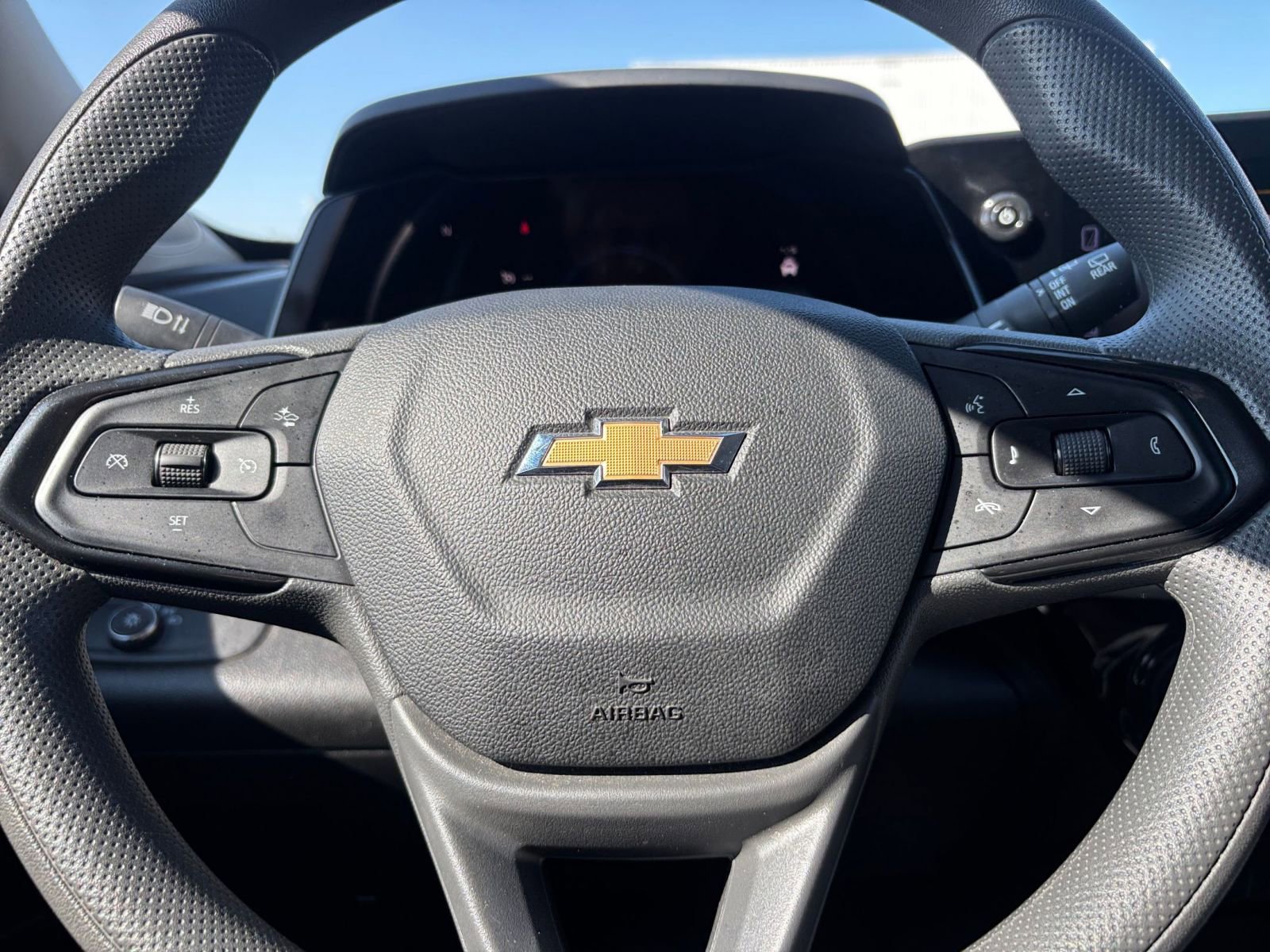 Thumbnail: 2025 Chevrolet Trax - 27