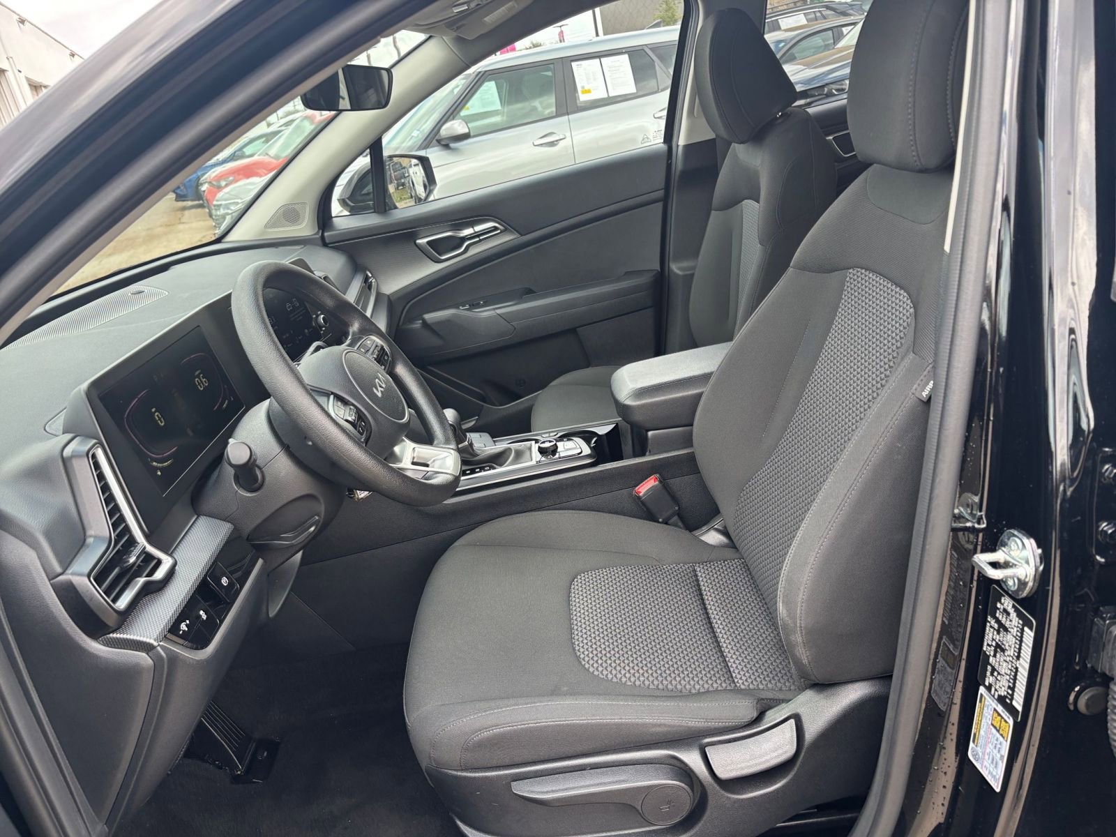 Thumbnail: 2025 Kia Sportage - 25