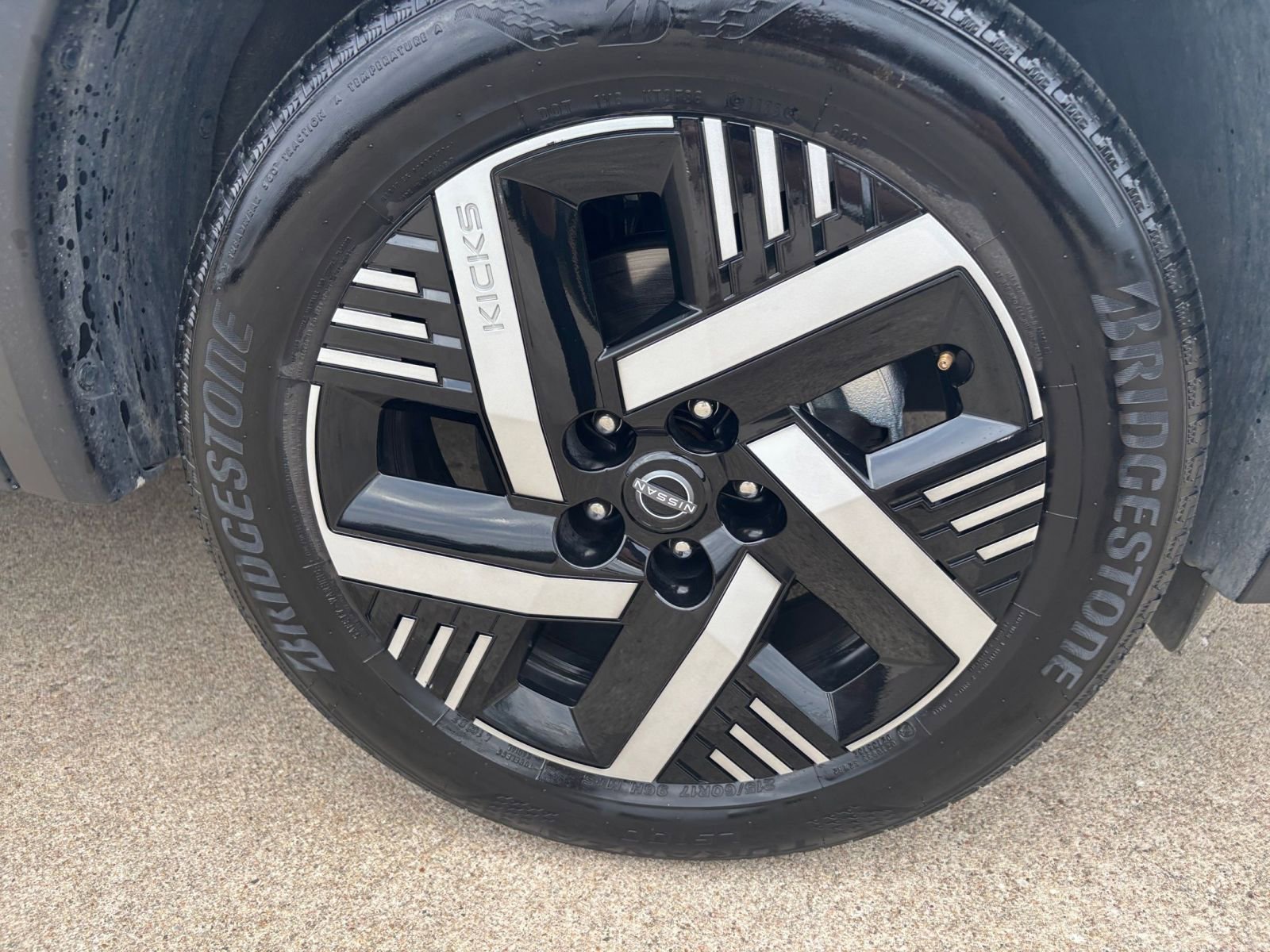 Thumbnail: 2025 Nissan Kicks - 28