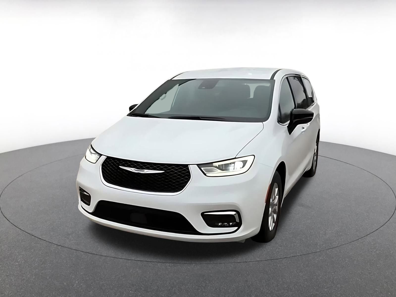 Thumbnail: 2025 Chrysler Pacifica - 7