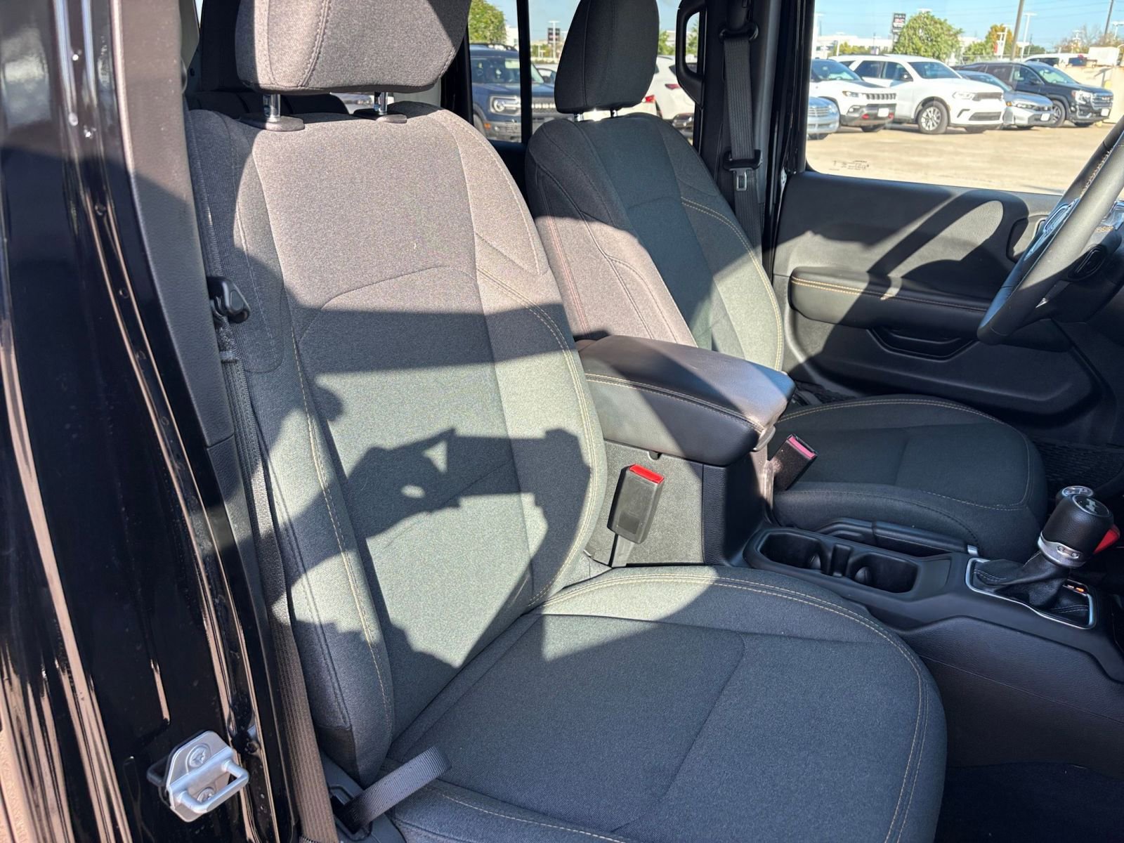 Thumbnail: 2025 Jeep Wrangler - 35