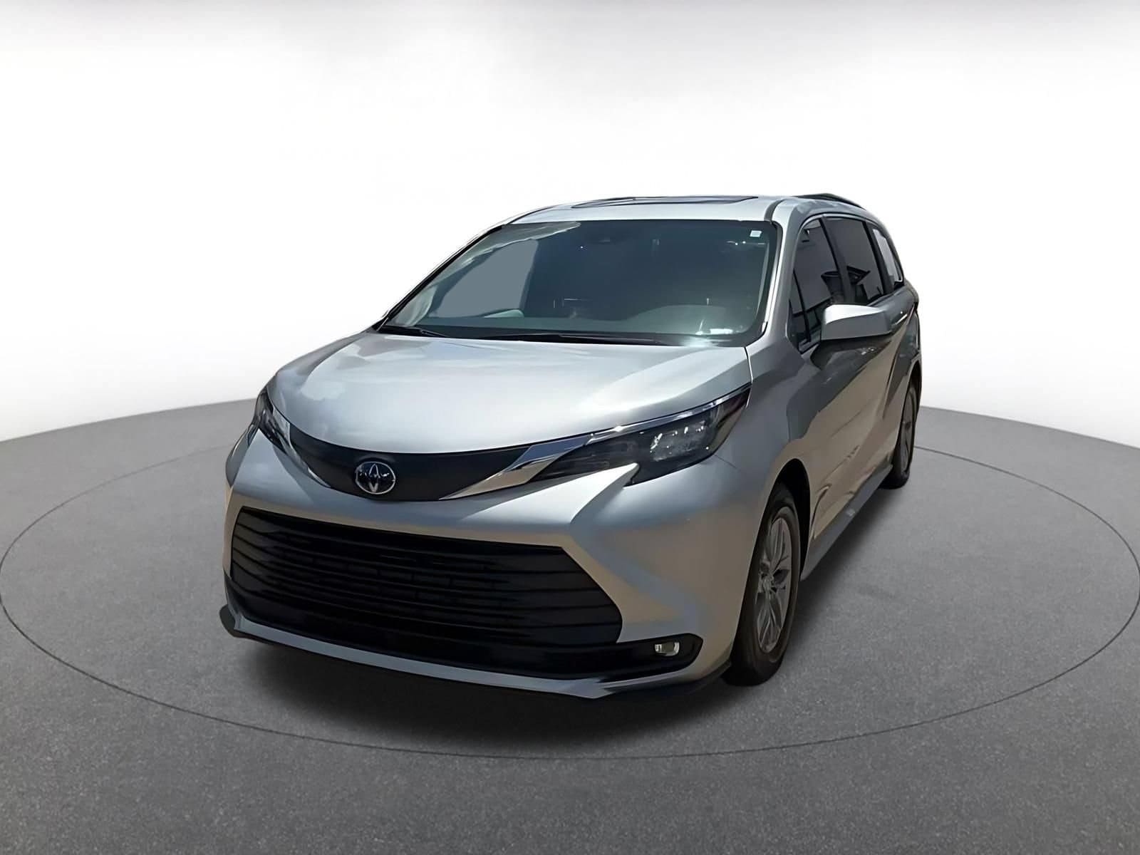 Thumbnail: 2025 Toyota Sienna - 7
