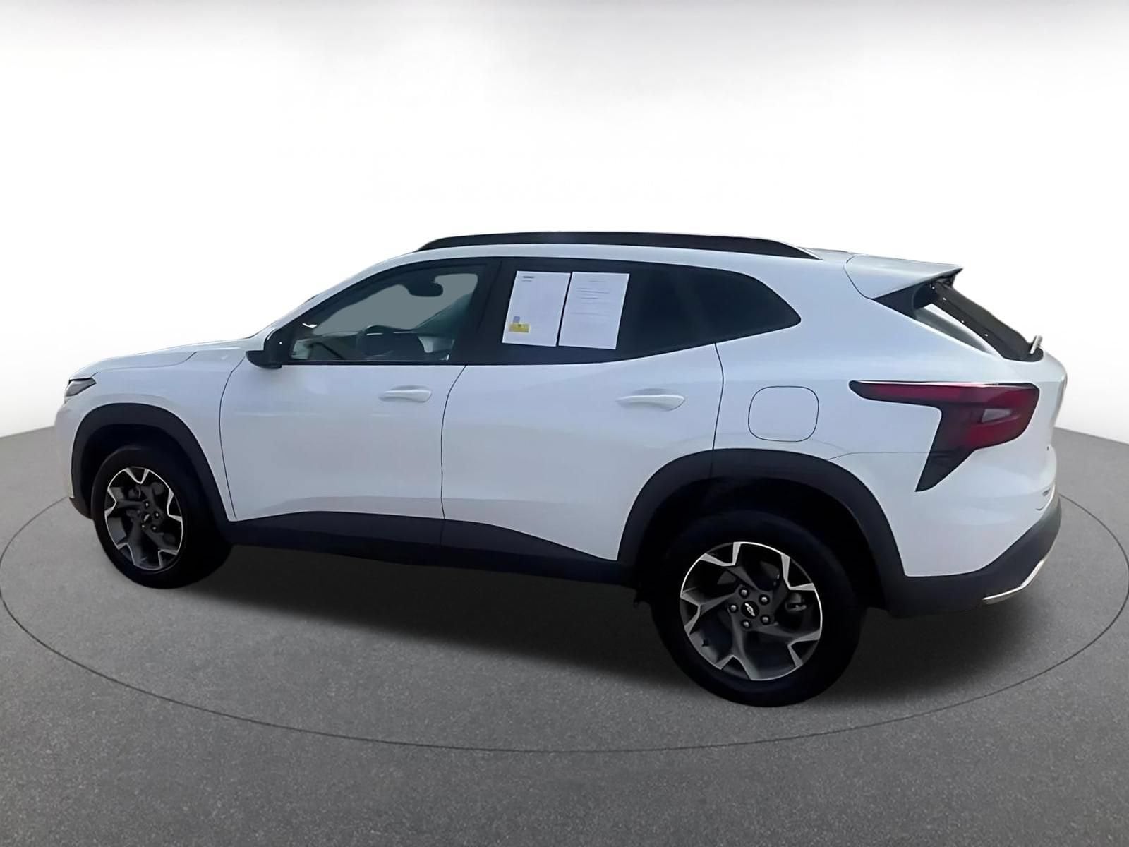 Thumbnail: 2025 Chevrolet Trax - 9
