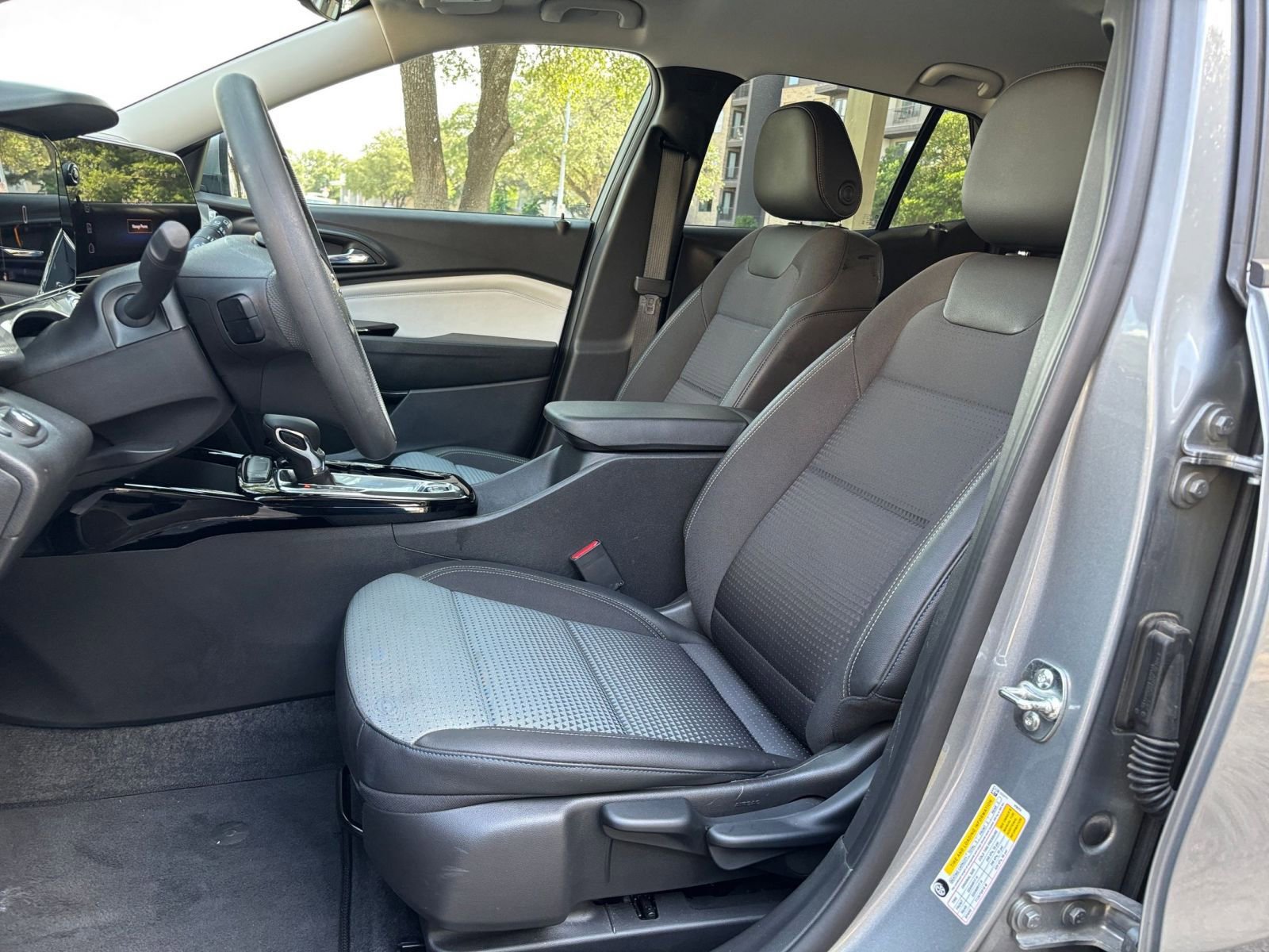 Thumbnail: 2025 Chevrolet Trax - 22