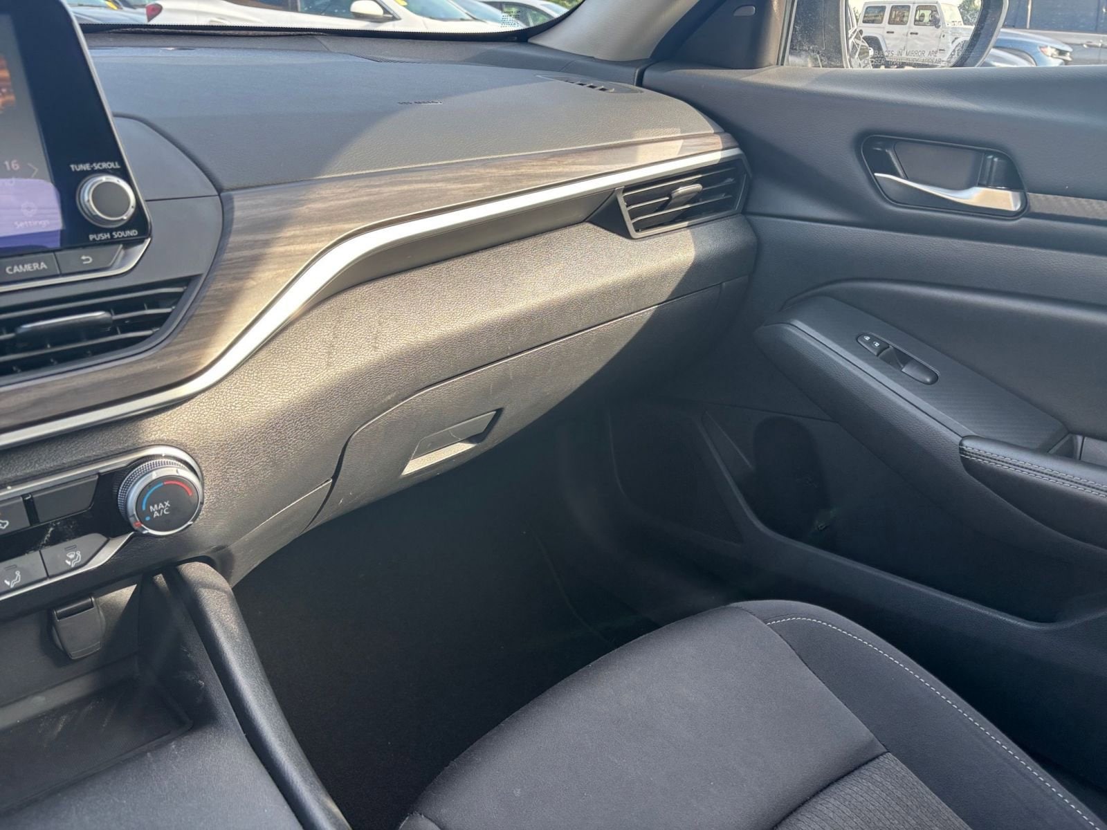 Thumbnail: 2025 Nissan Altima - 35