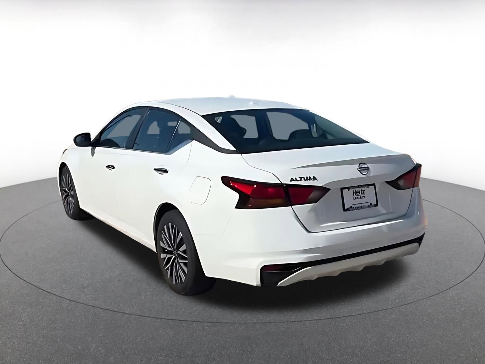 Thumbnail: 2025 Nissan Altima - 11