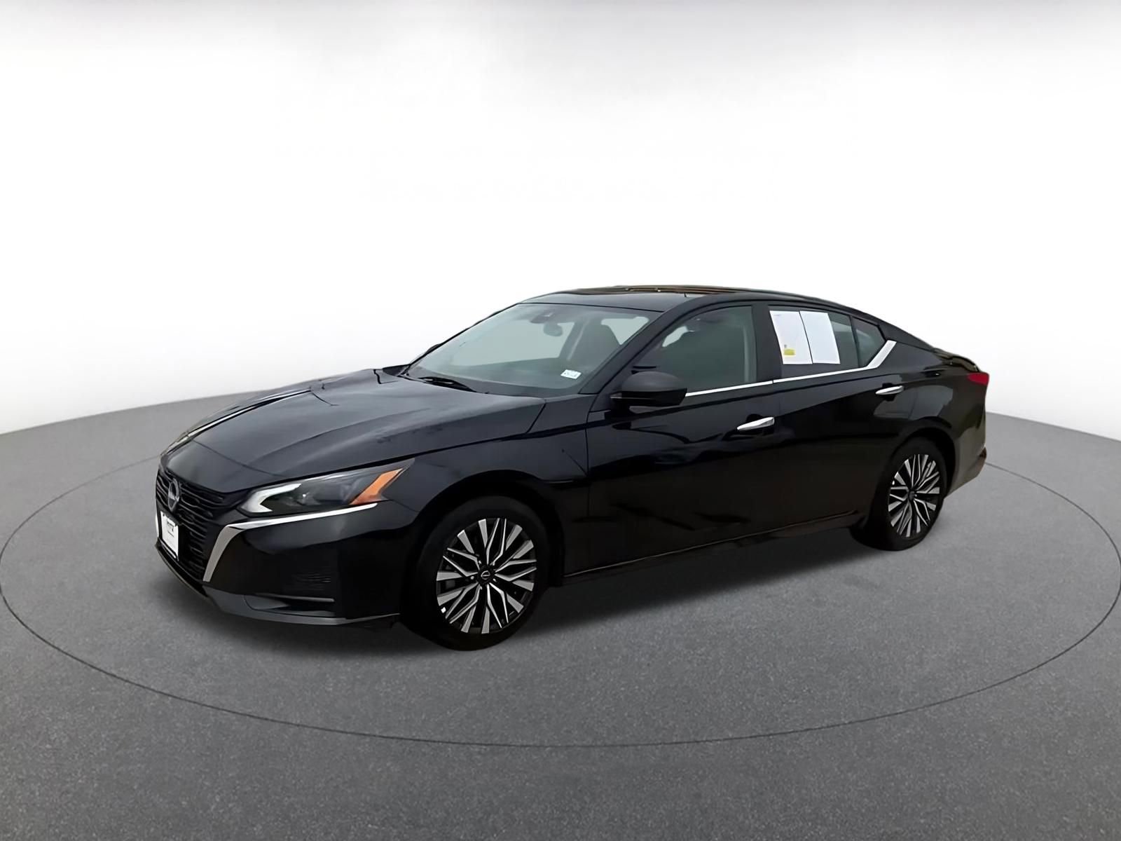 Thumbnail: 2025 Nissan Altima - 8