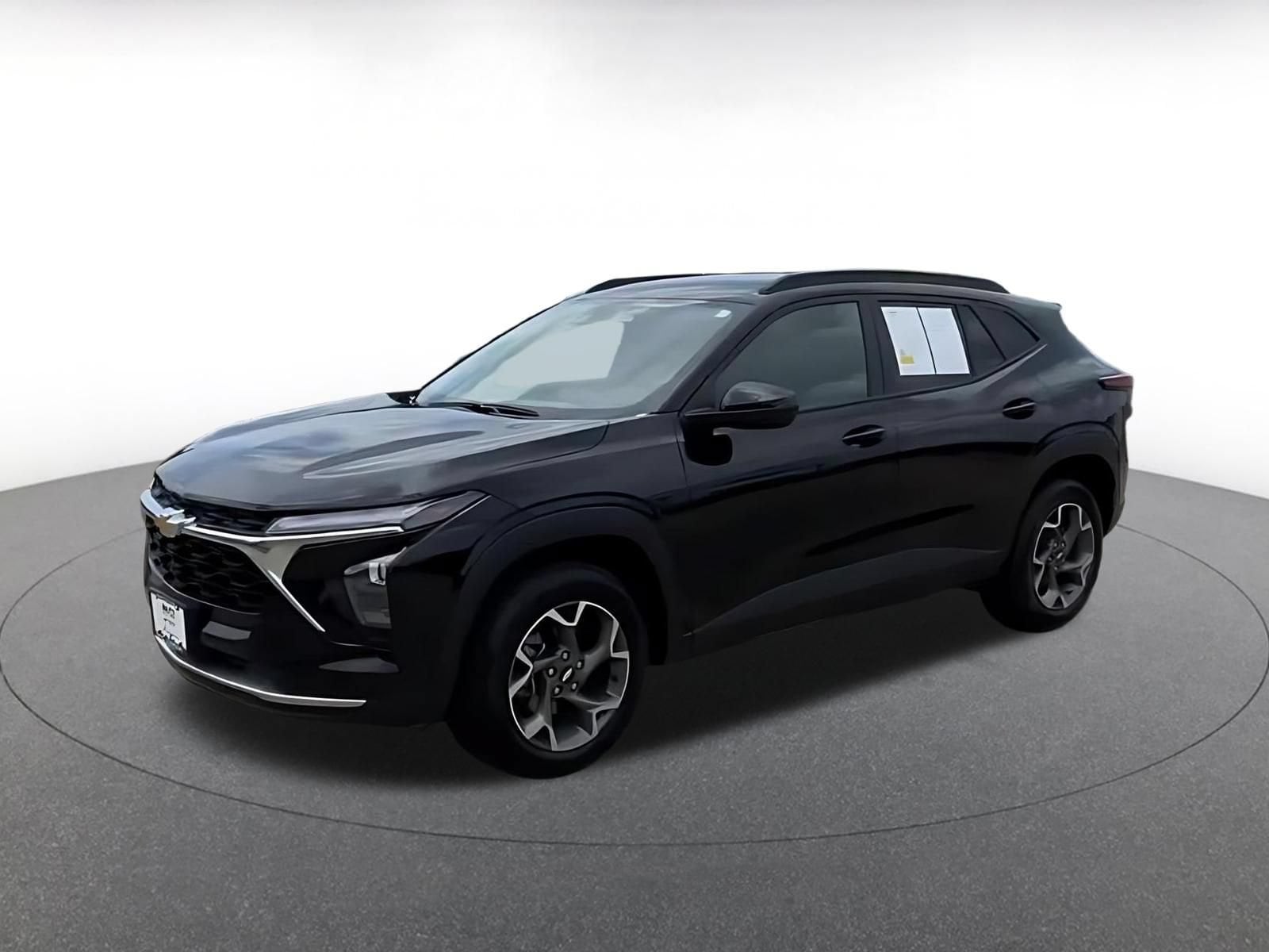Thumbnail: 2025 Chevrolet Trax - 8