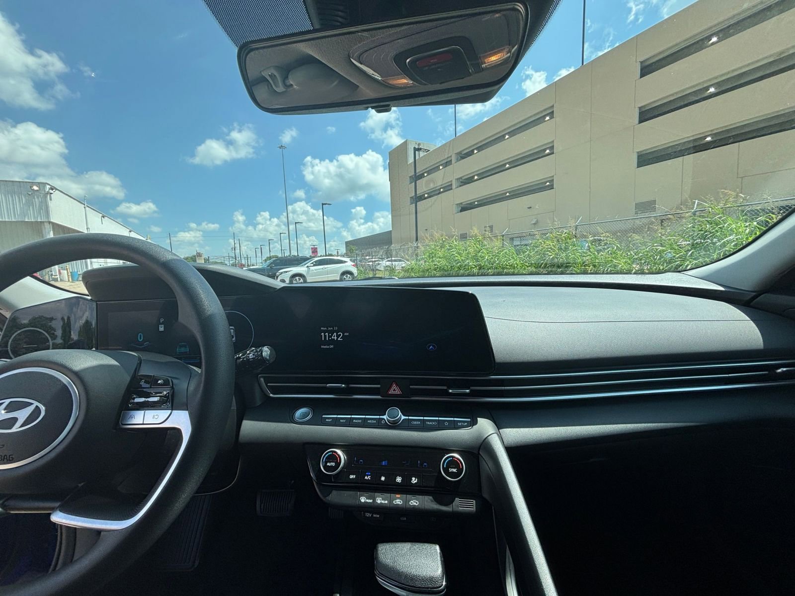 Thumbnail: 2024 Hyundai Elantra - 26