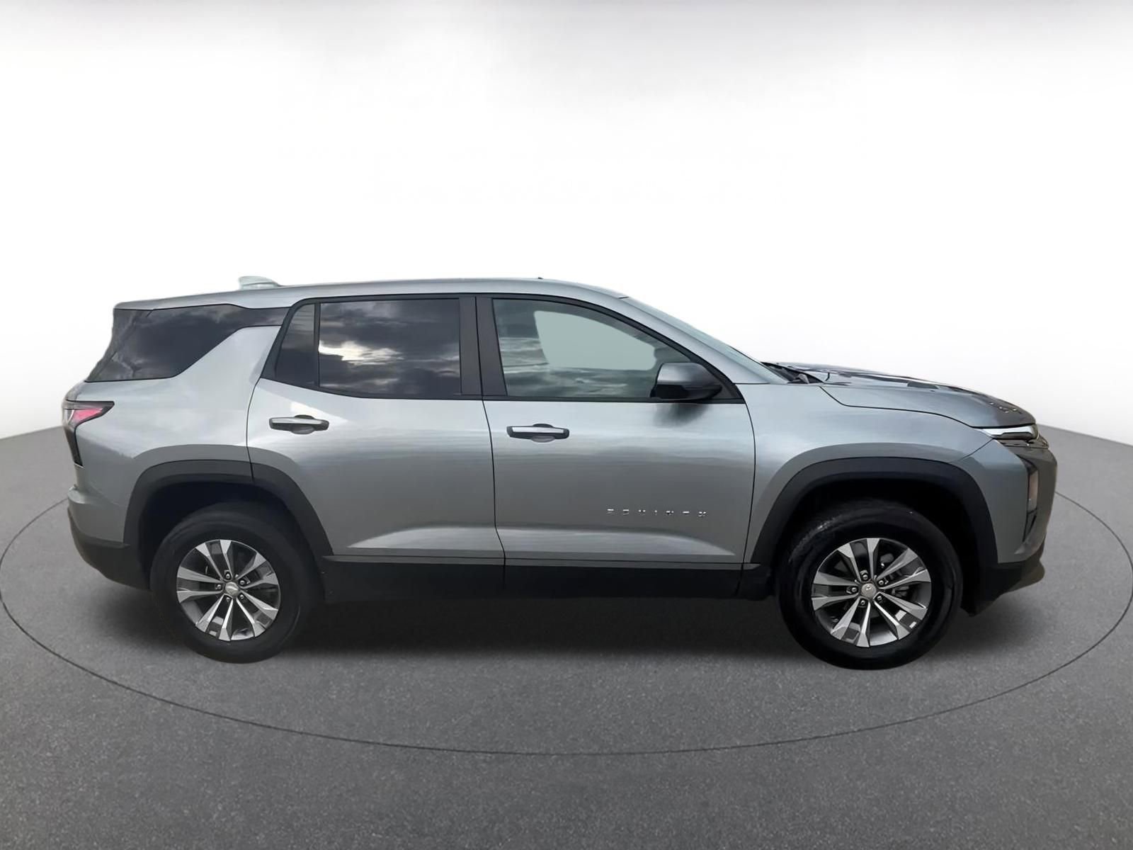 Thumbnail: 2025 Chevrolet Equinox - 16