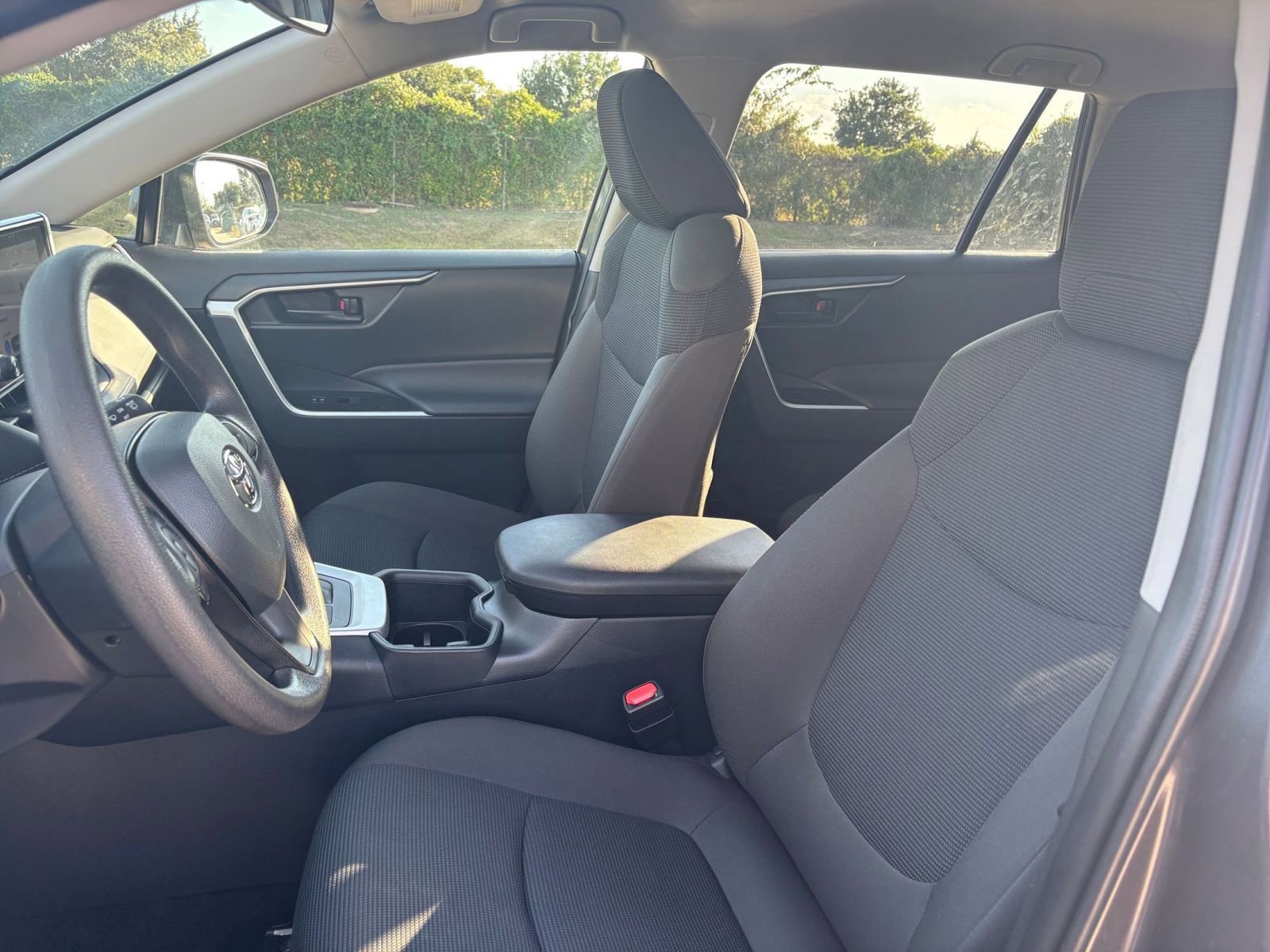 Thumbnail: 2025 Toyota RAV4 - 34