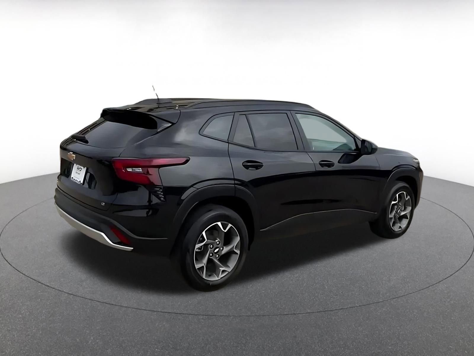 Thumbnail: 2025 Chevrolet Trax - 14