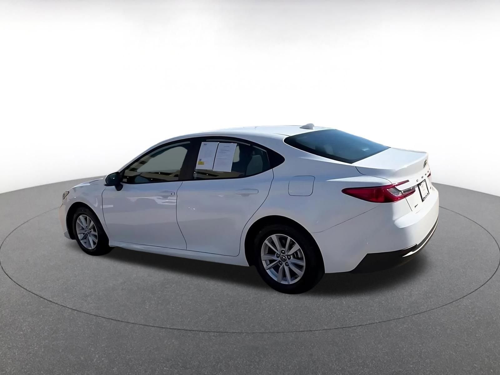 Thumbnail: 2025 Toyota Camry - 10