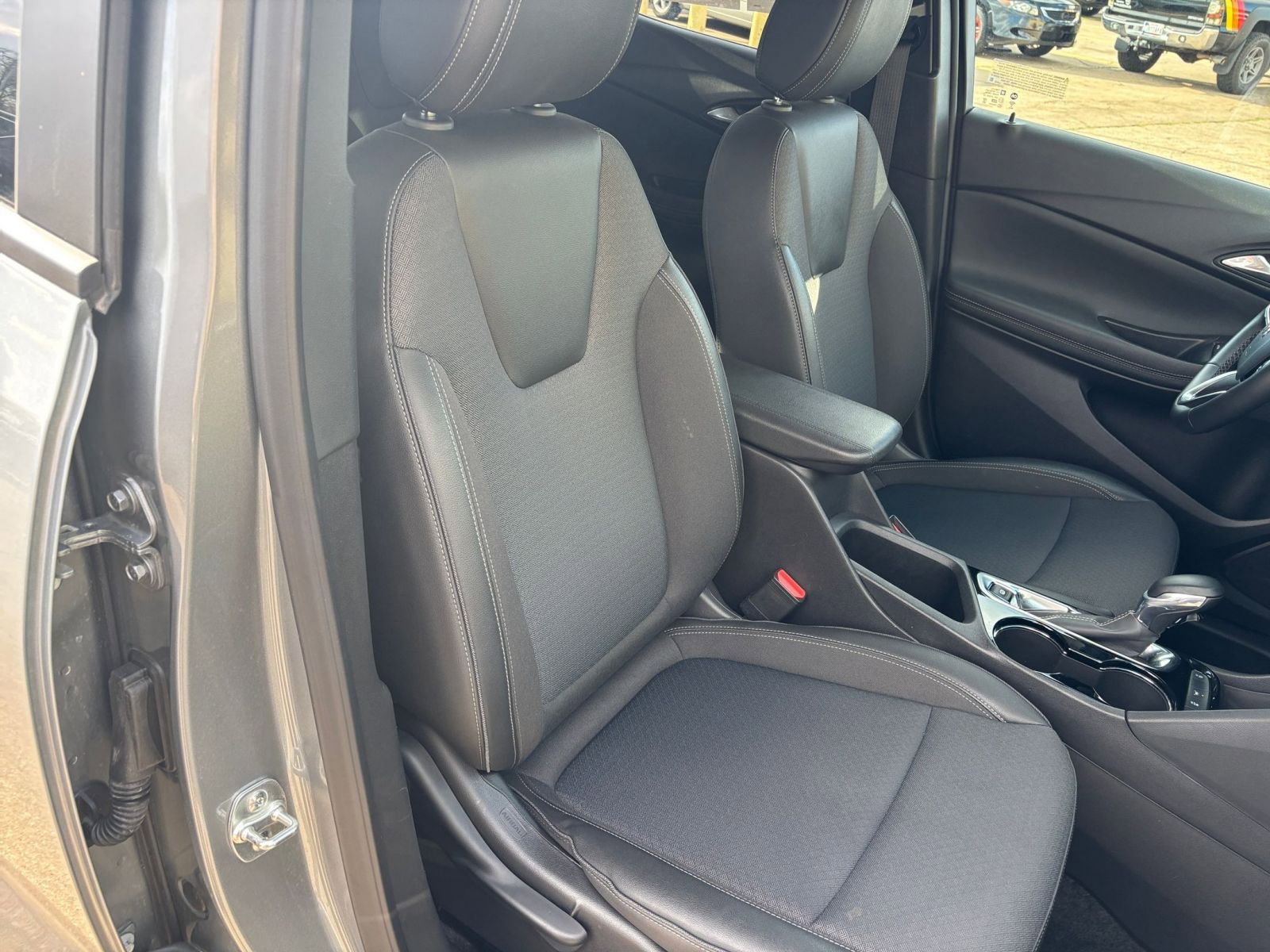 Thumbnail: 2025 Buick Encore GX - 35