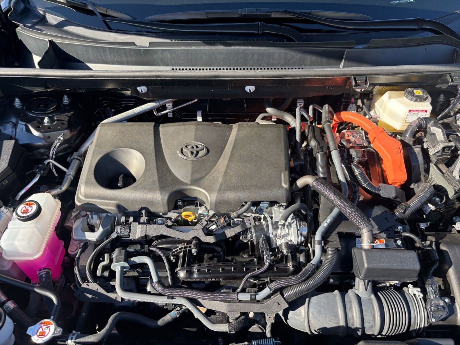 Thumbnail: 2025 Toyota RAV4 - 31