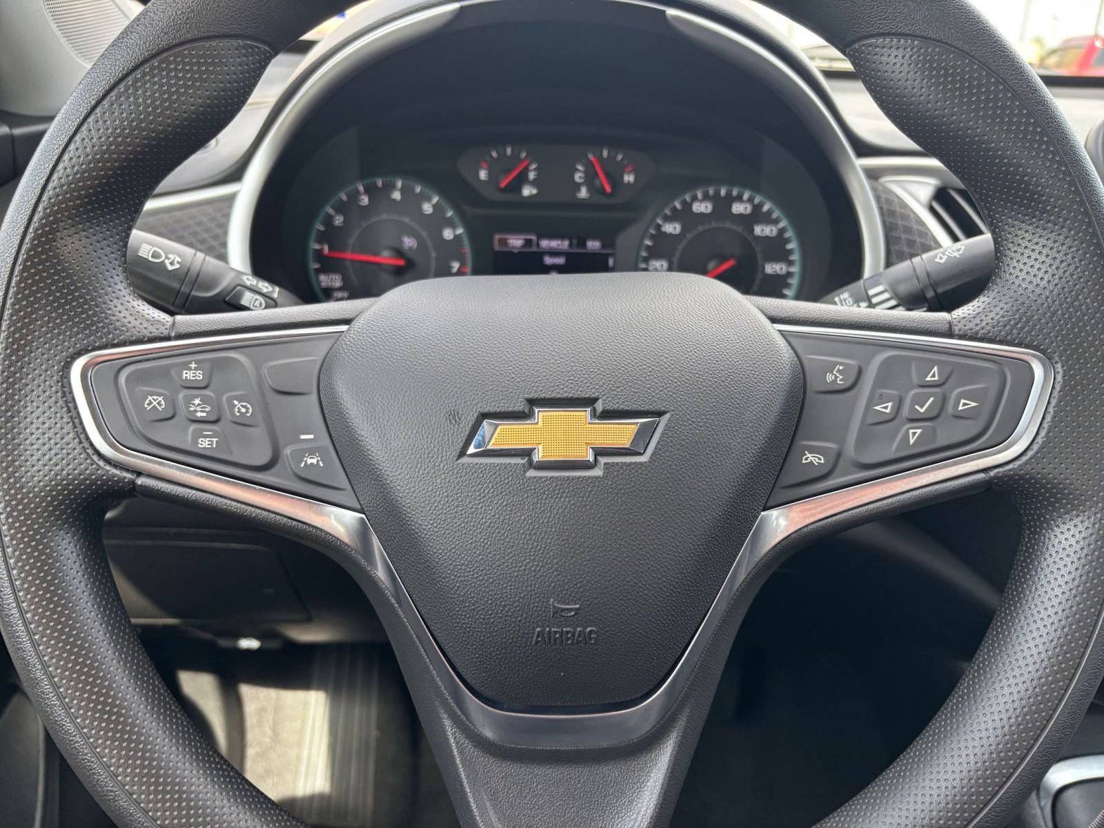 Thumbnail: 2024 Chevrolet Malibu - 21