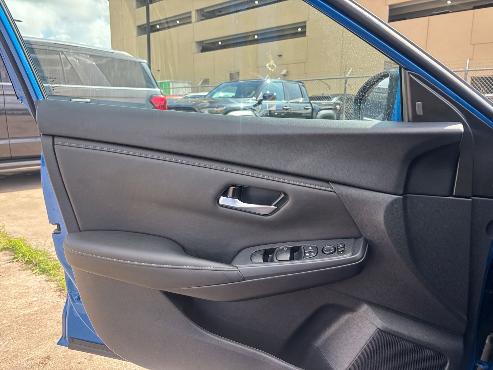 Thumbnail: 2025 Nissan Sentra - 18