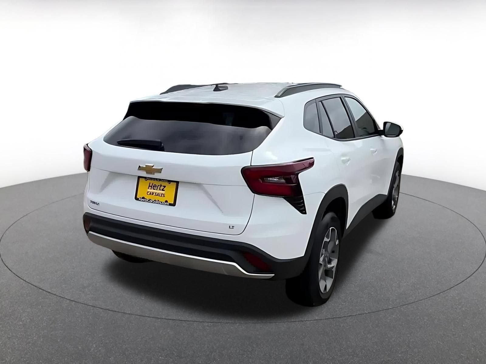 Thumbnail: 2025 Chevrolet Trax - 14
